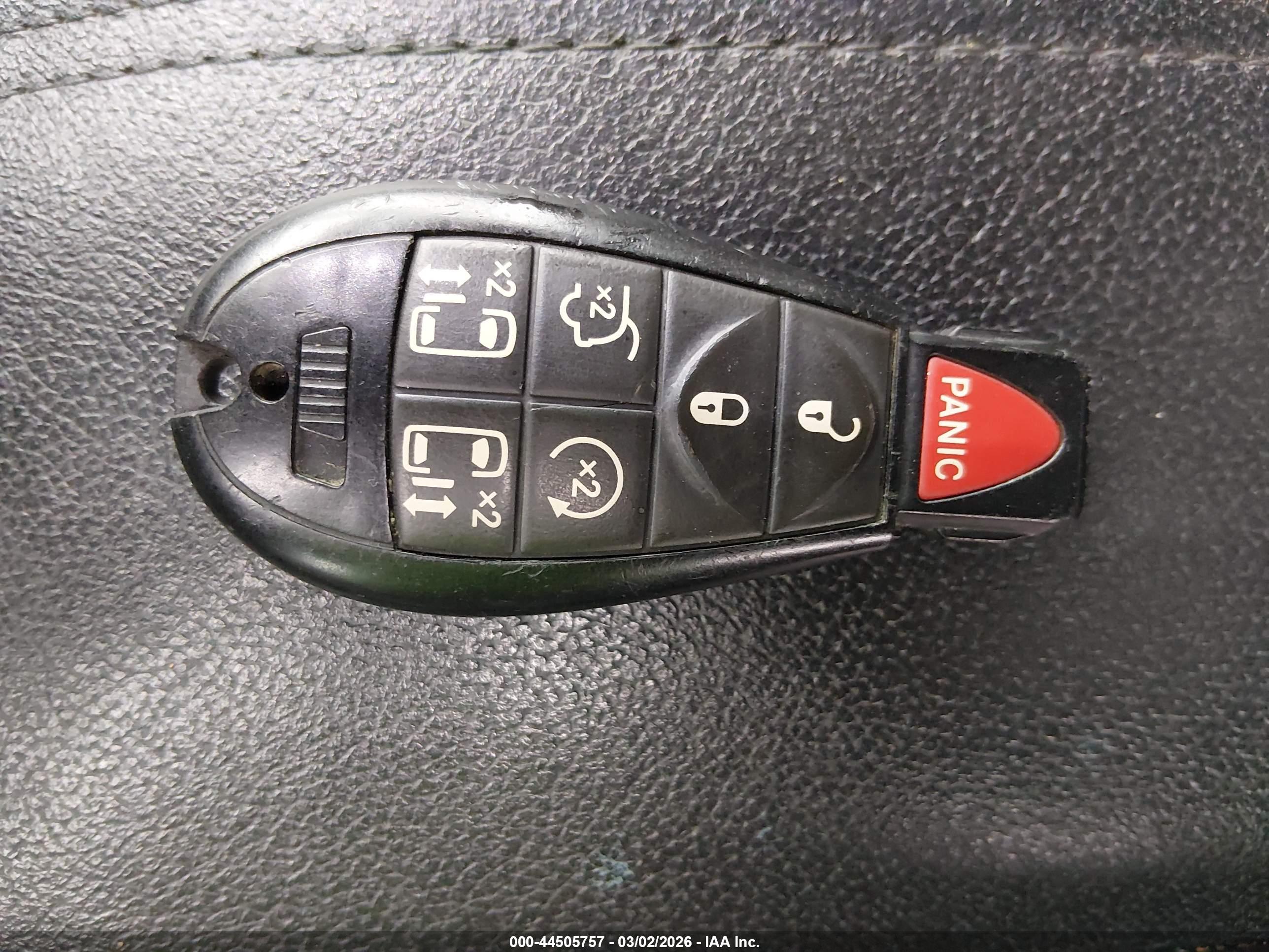 CHRYSLER TOWN image 11