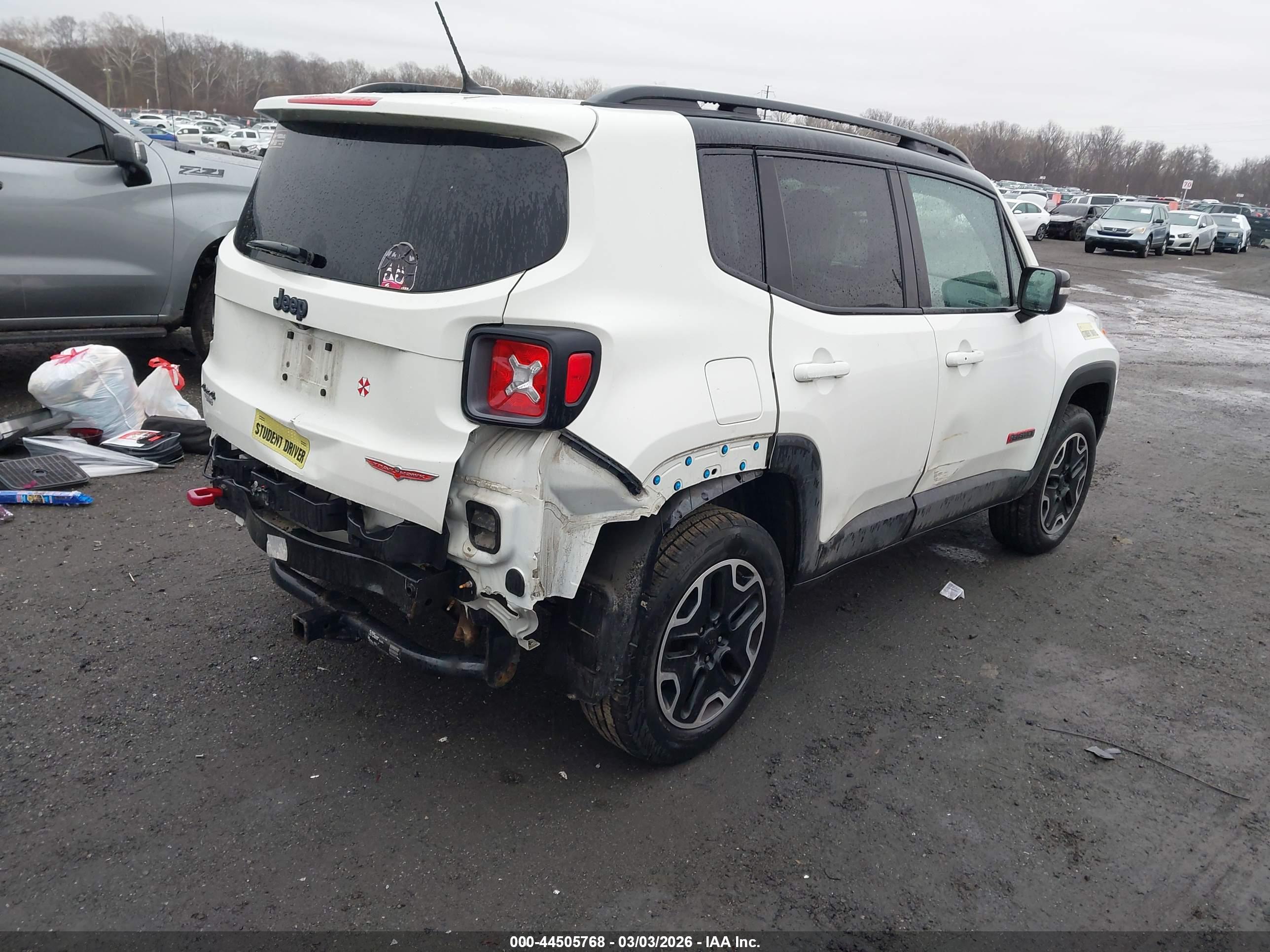 JEEP RENEGADE image 4
