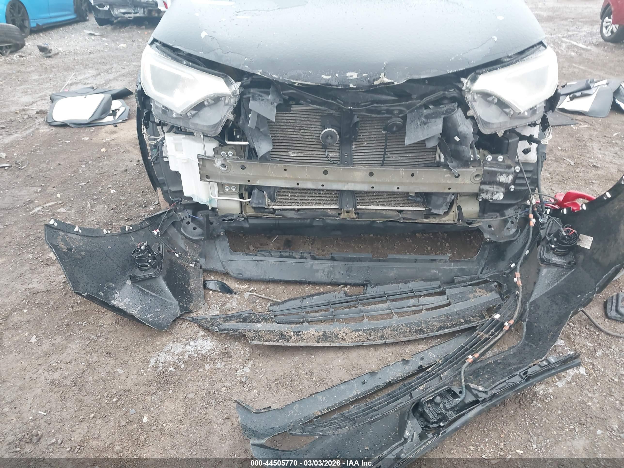 TOYOTA RAV4 image 6