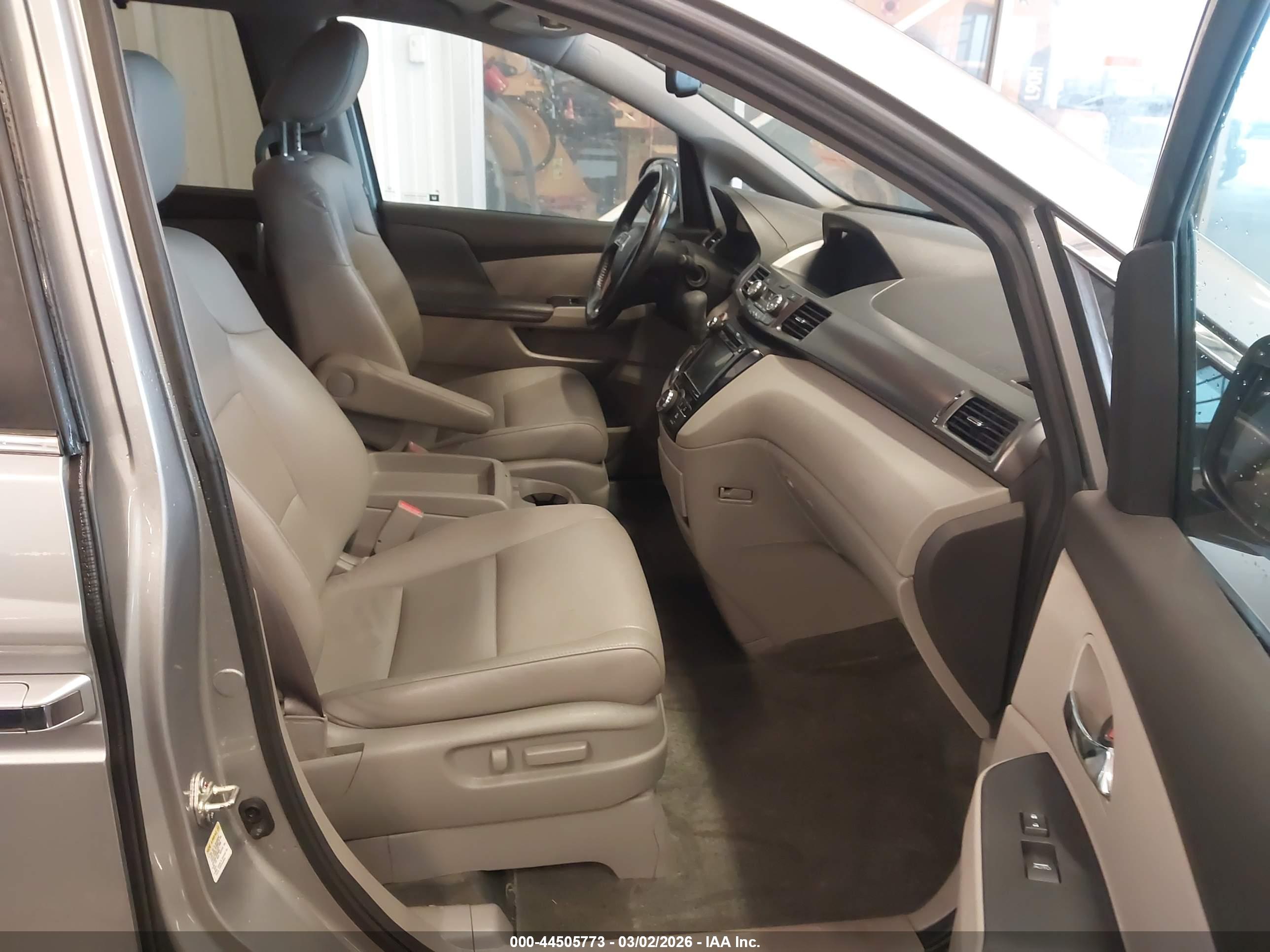 HONDA ODYSSEY image 5