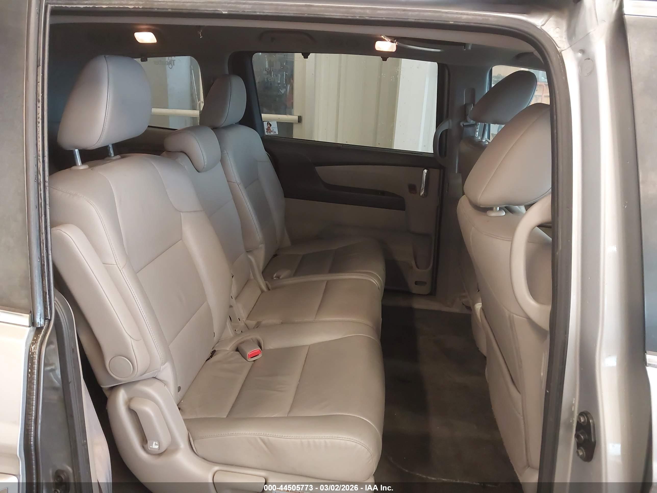 HONDA ODYSSEY image 8