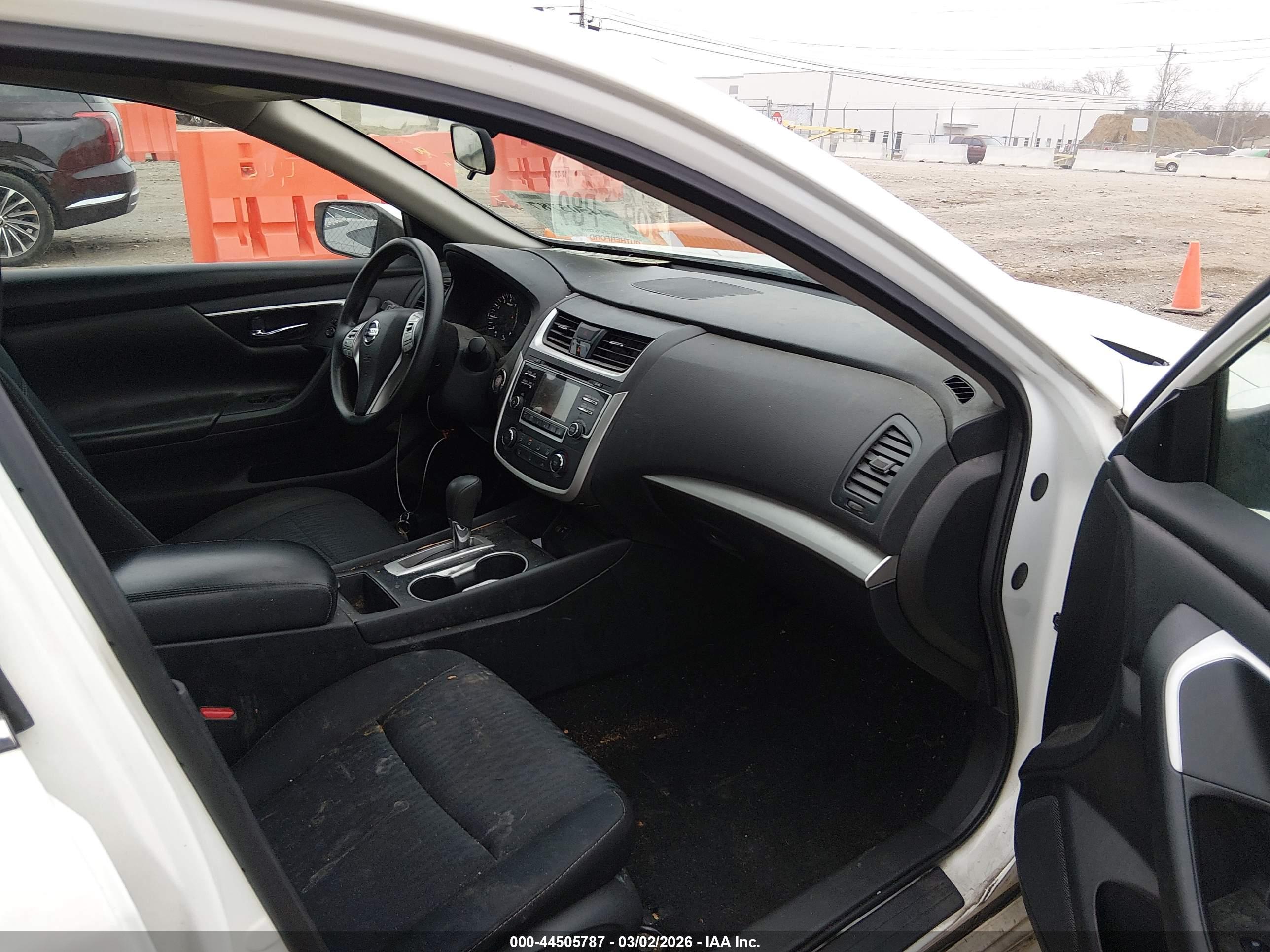 NISSAN ALTIMA image 5