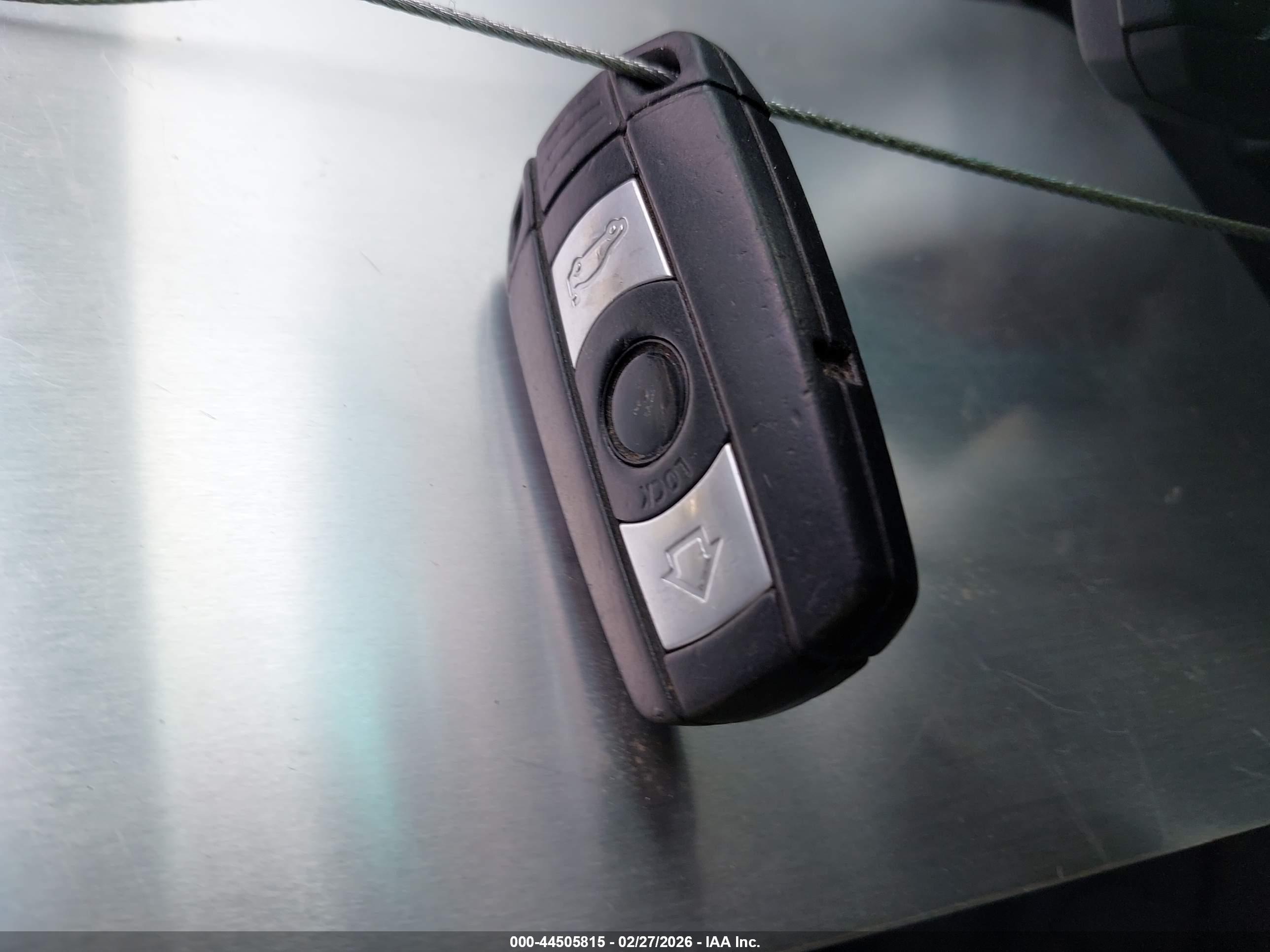 BMW 328I image 11