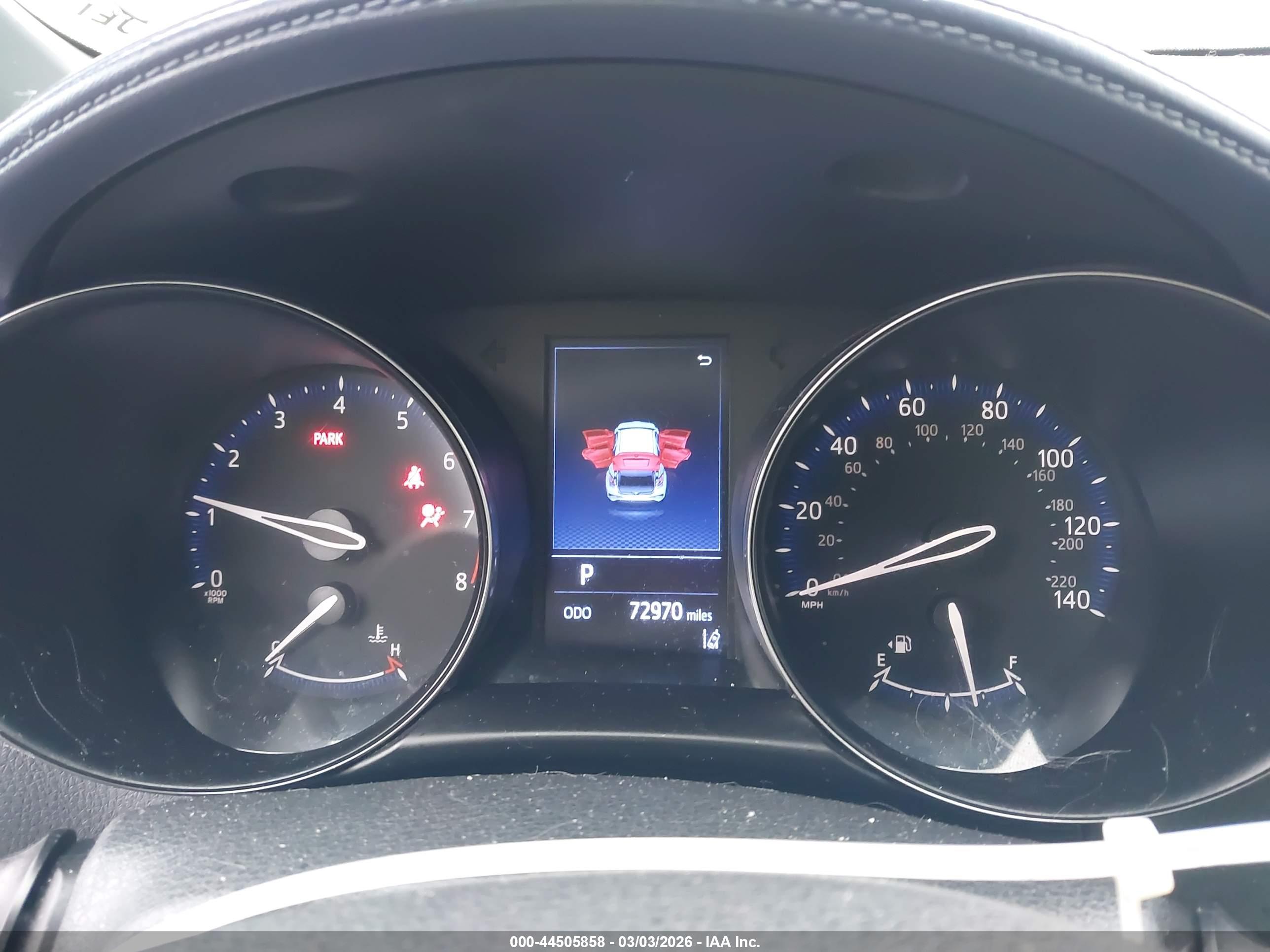 TOYOTA C-HR image 7