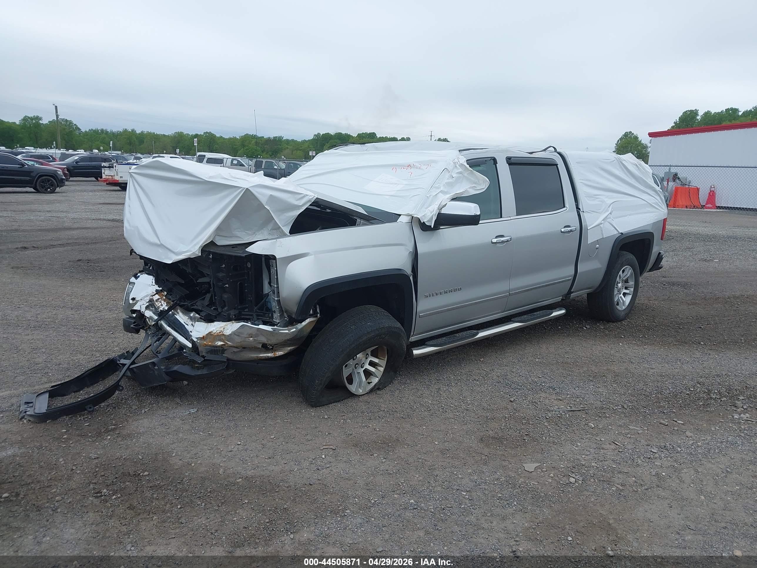 CHEVROLET SILVERADO image 2