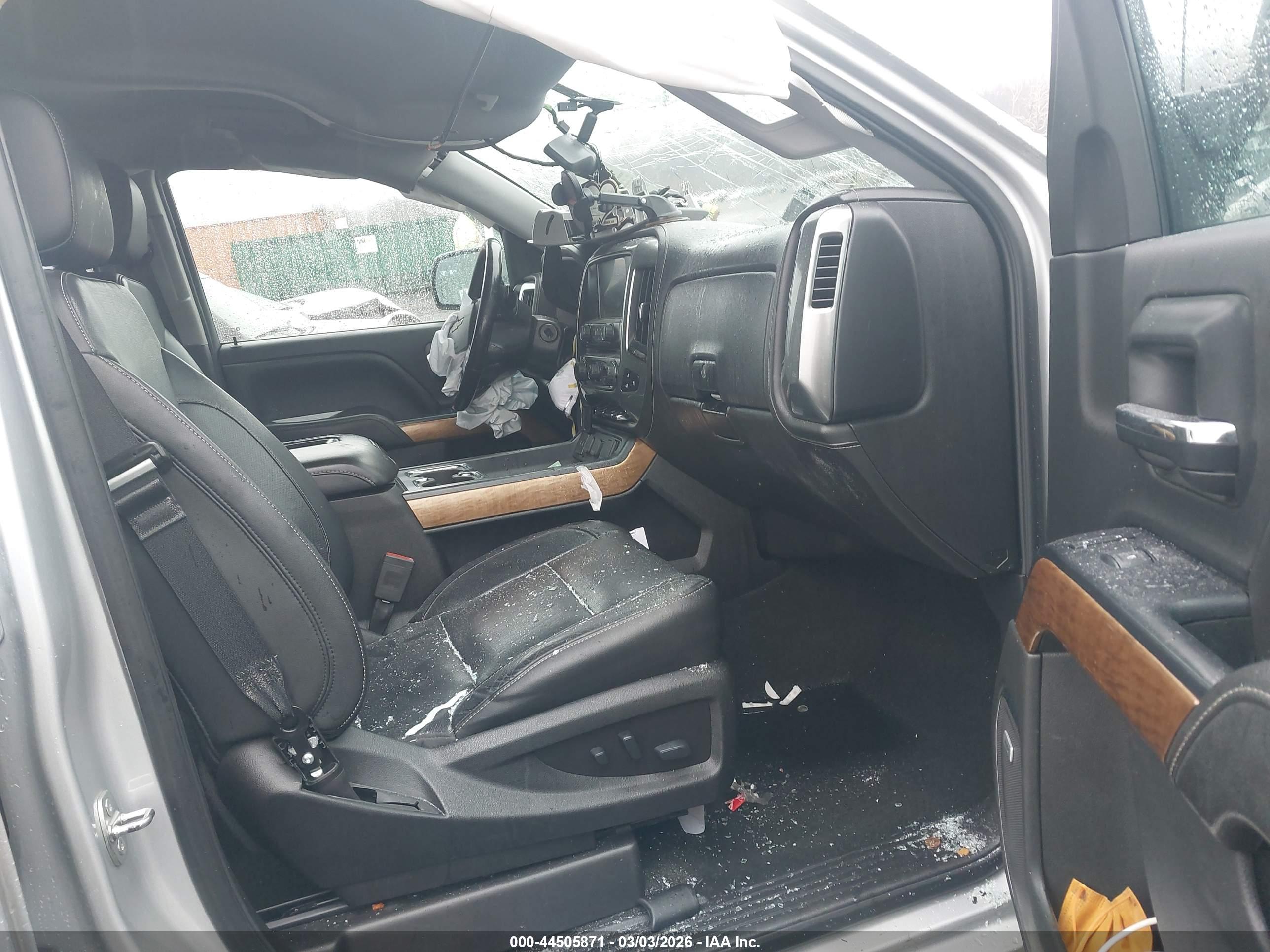 CHEVROLET SILVERADO image 5
