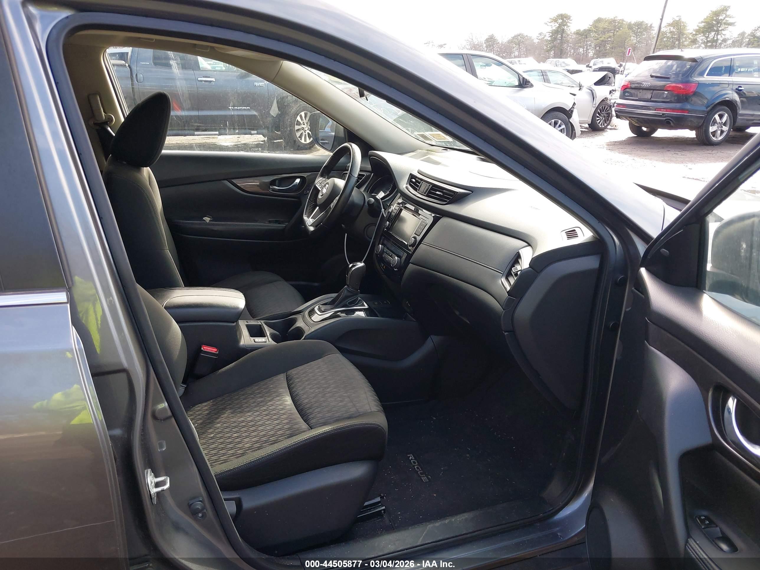 NISSAN ROGUE image 5