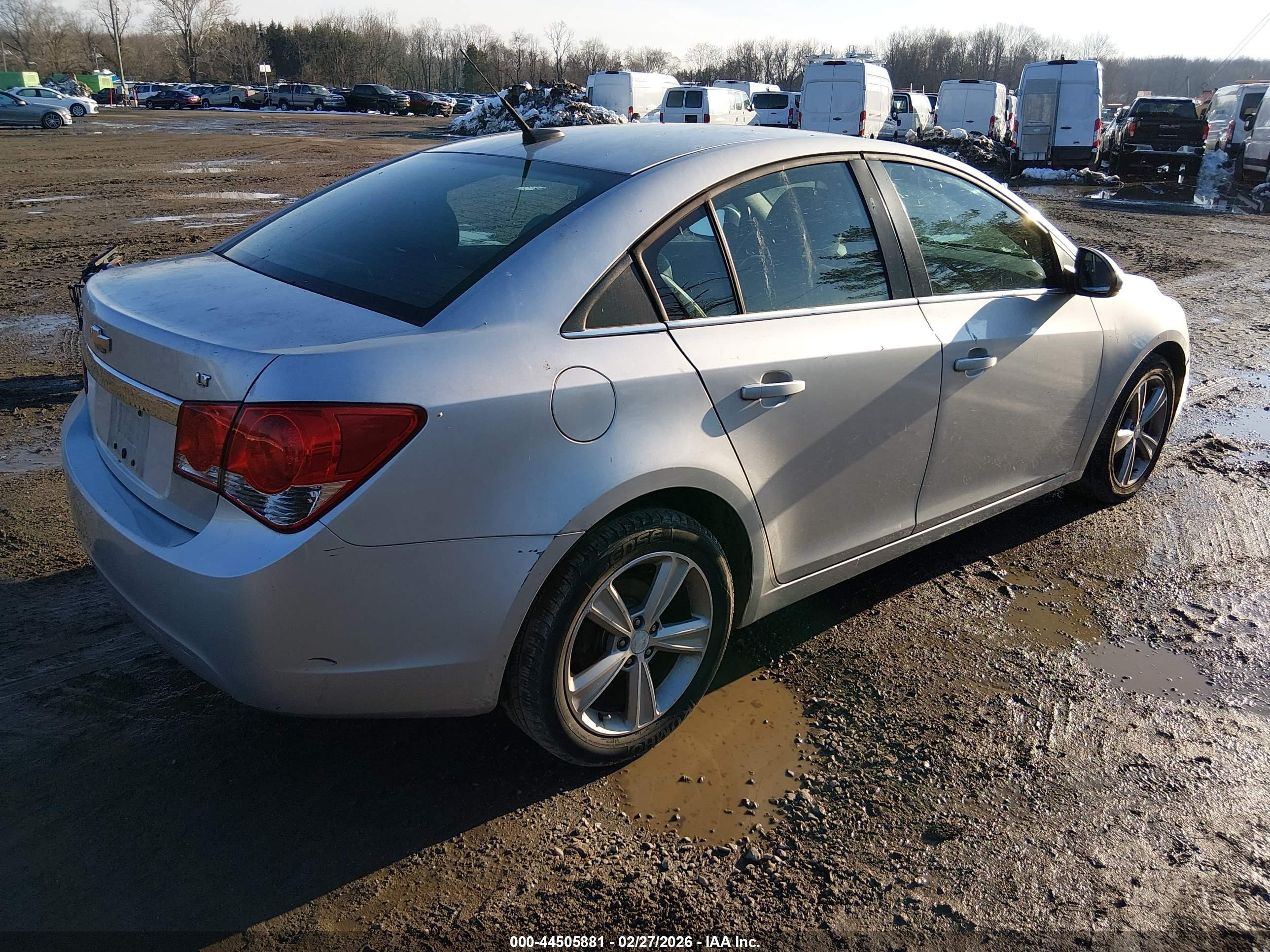 CHEVROLET CRUZE image 4