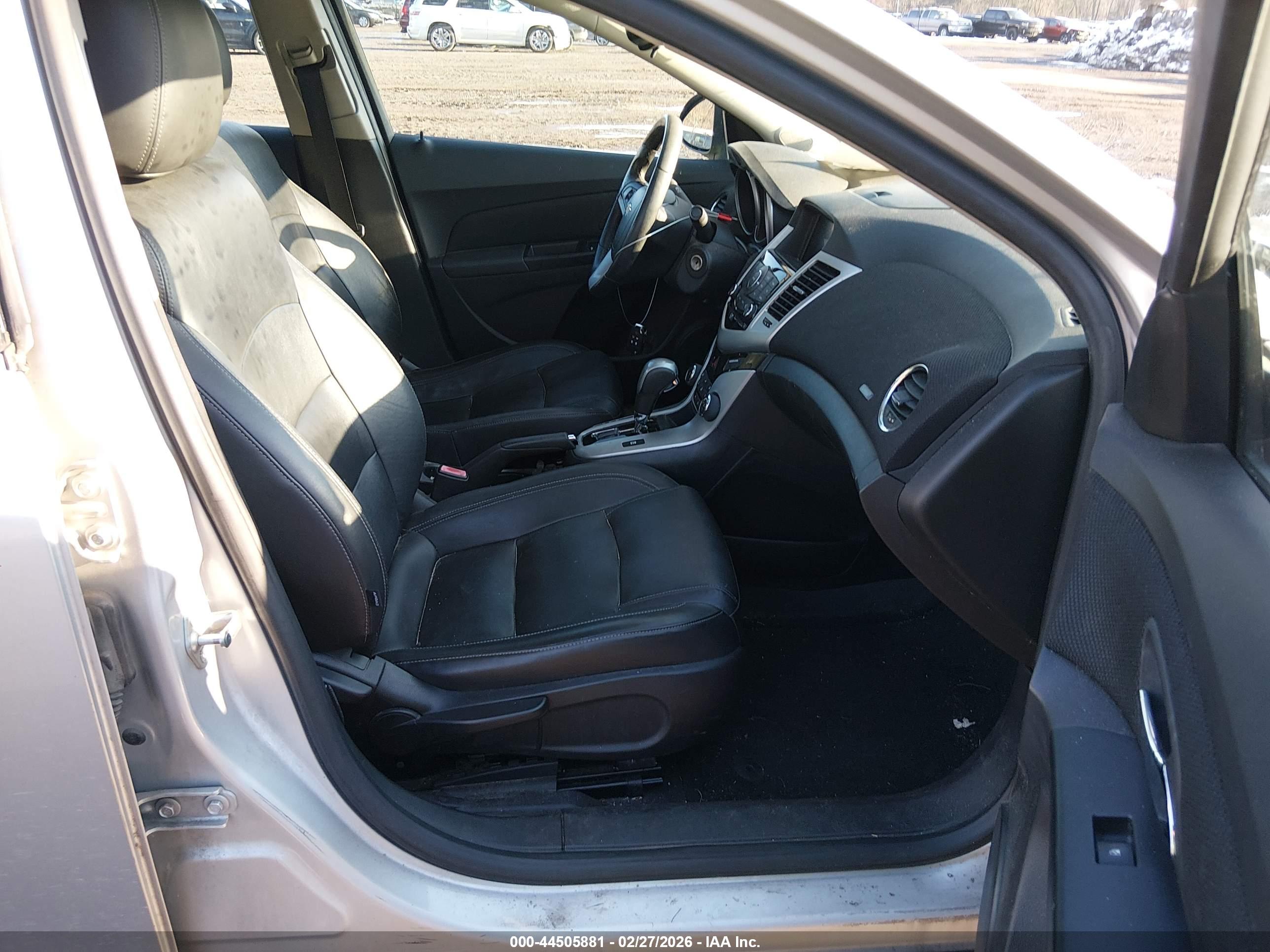 CHEVROLET CRUZE image 5