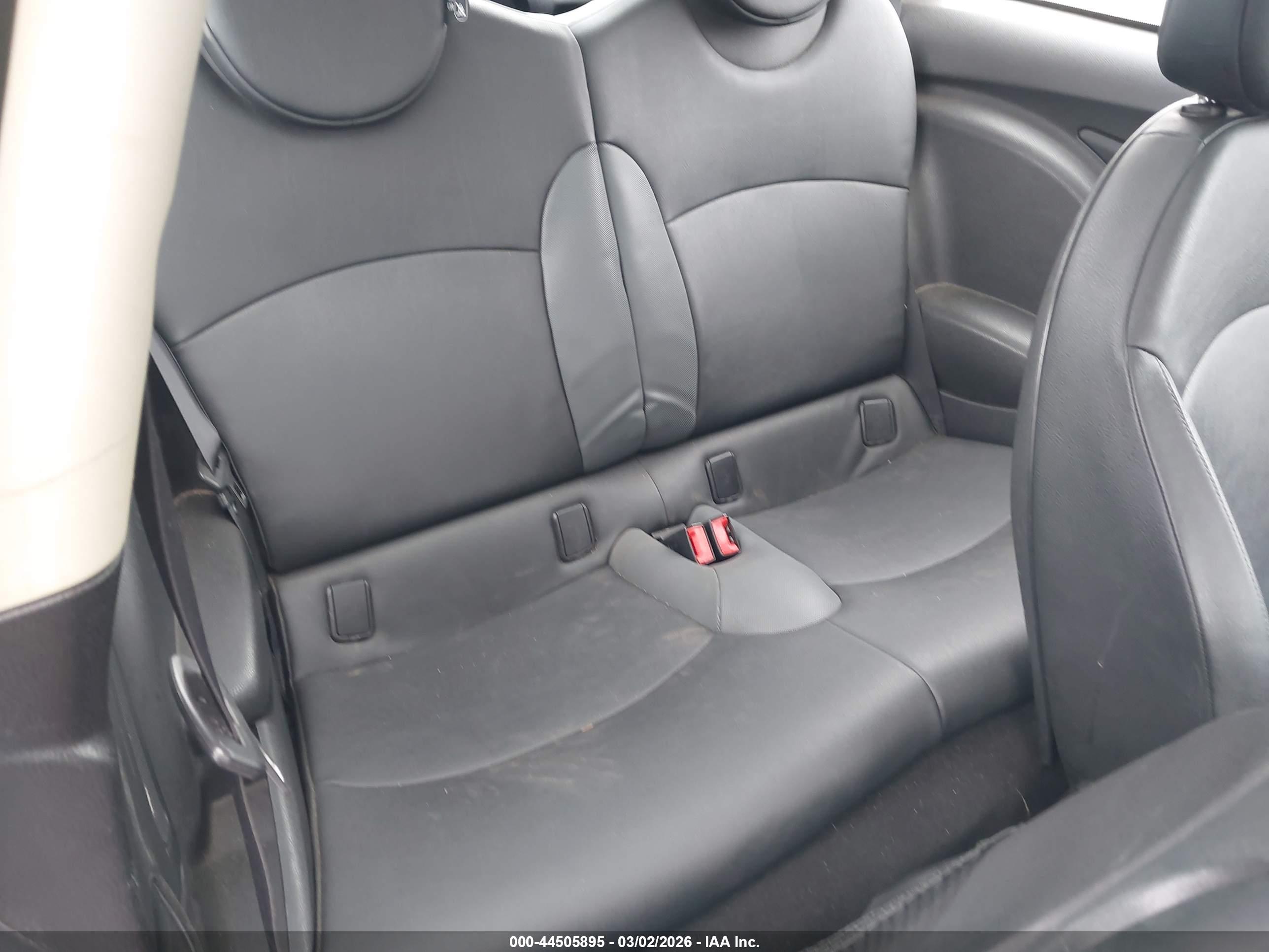MINI COOPER image 8