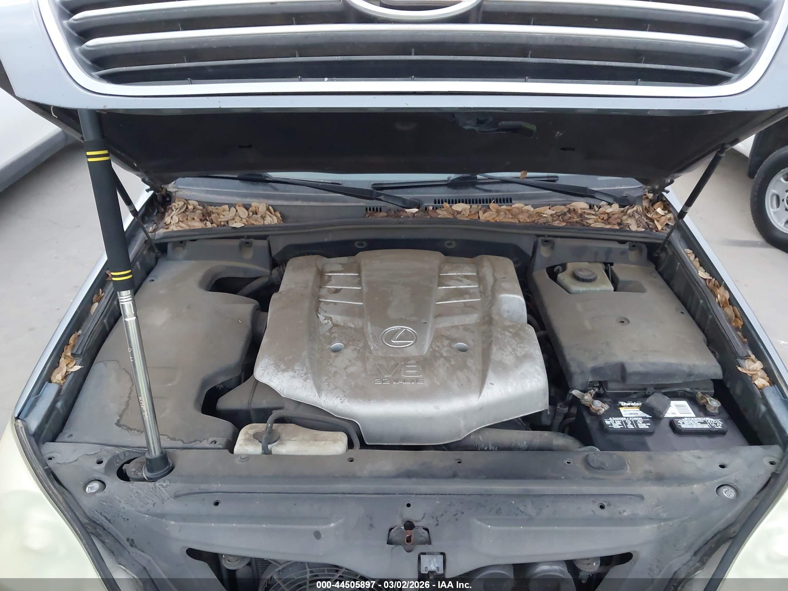 LEXUS GX image 10