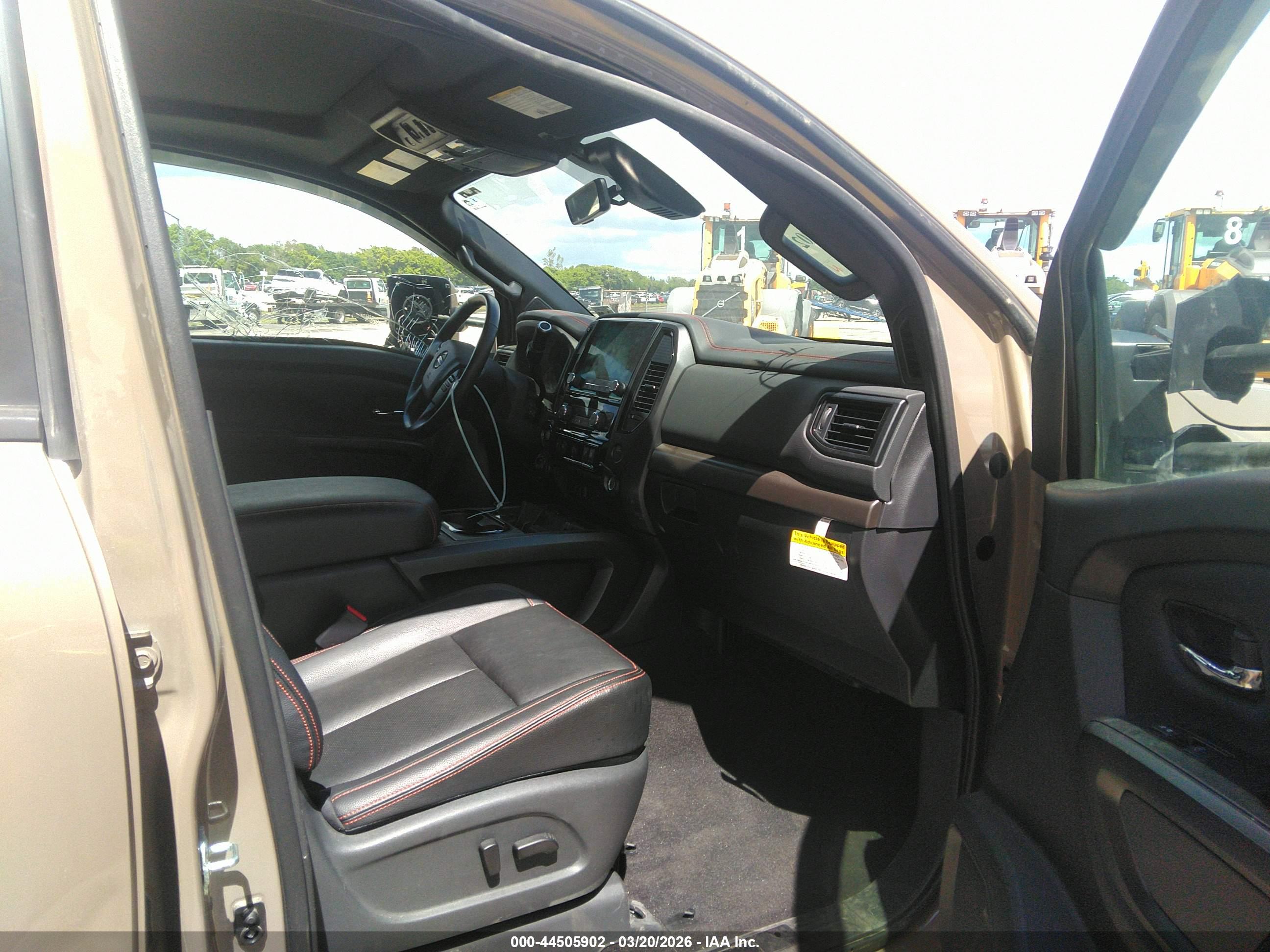 NISSAN TITAN image 5