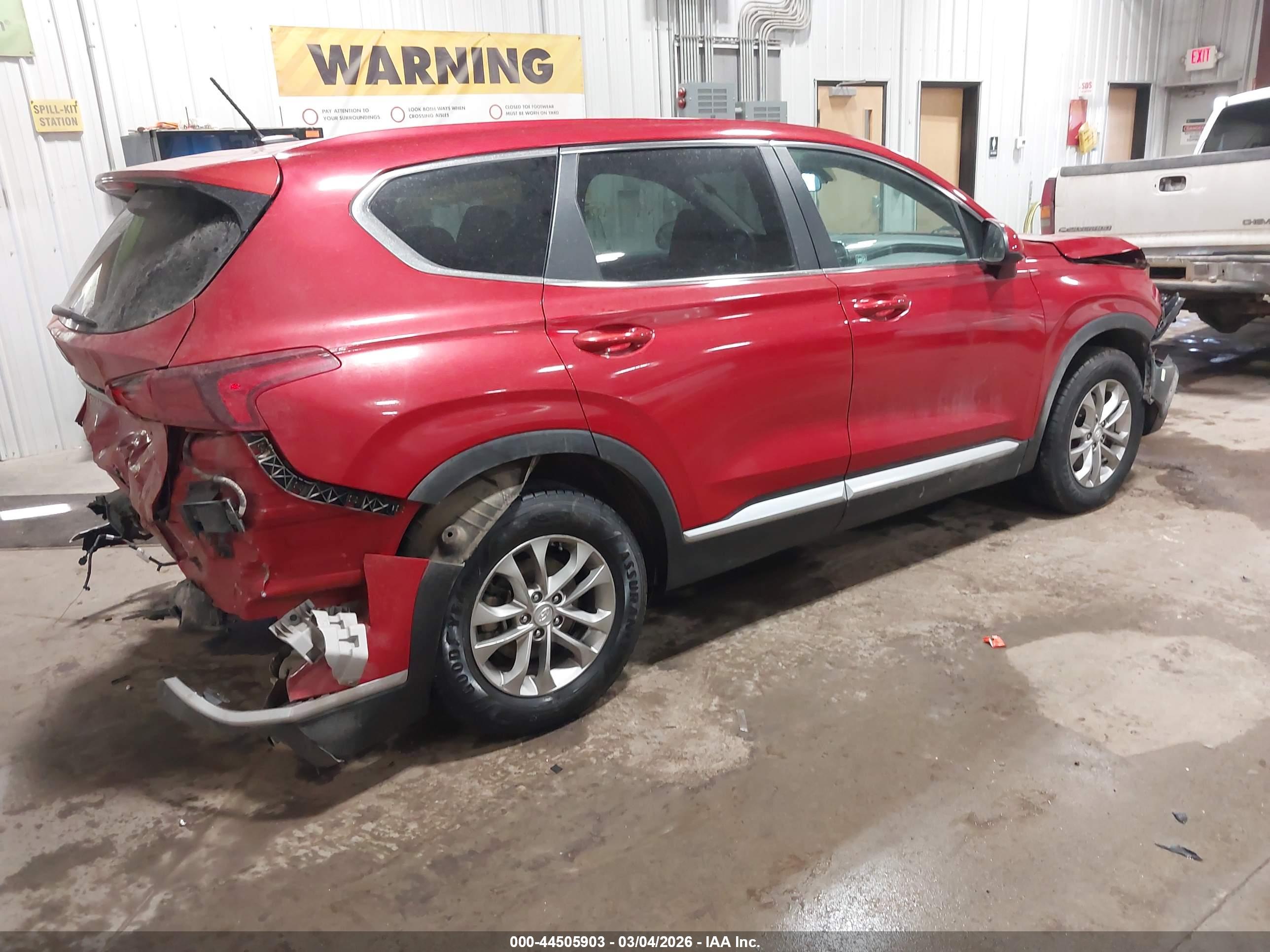 HYUNDAI SANTA image 4