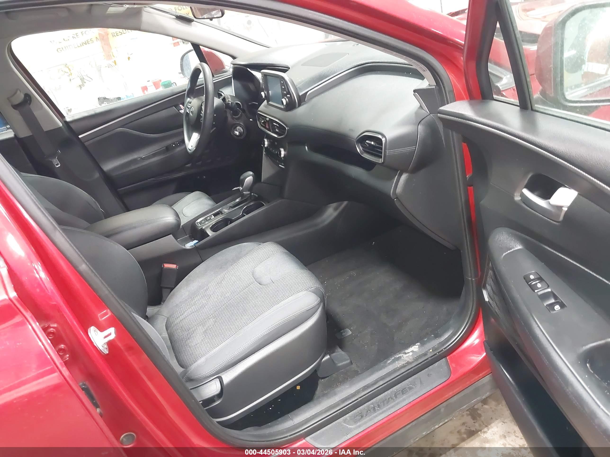 HYUNDAI SANTA image 5