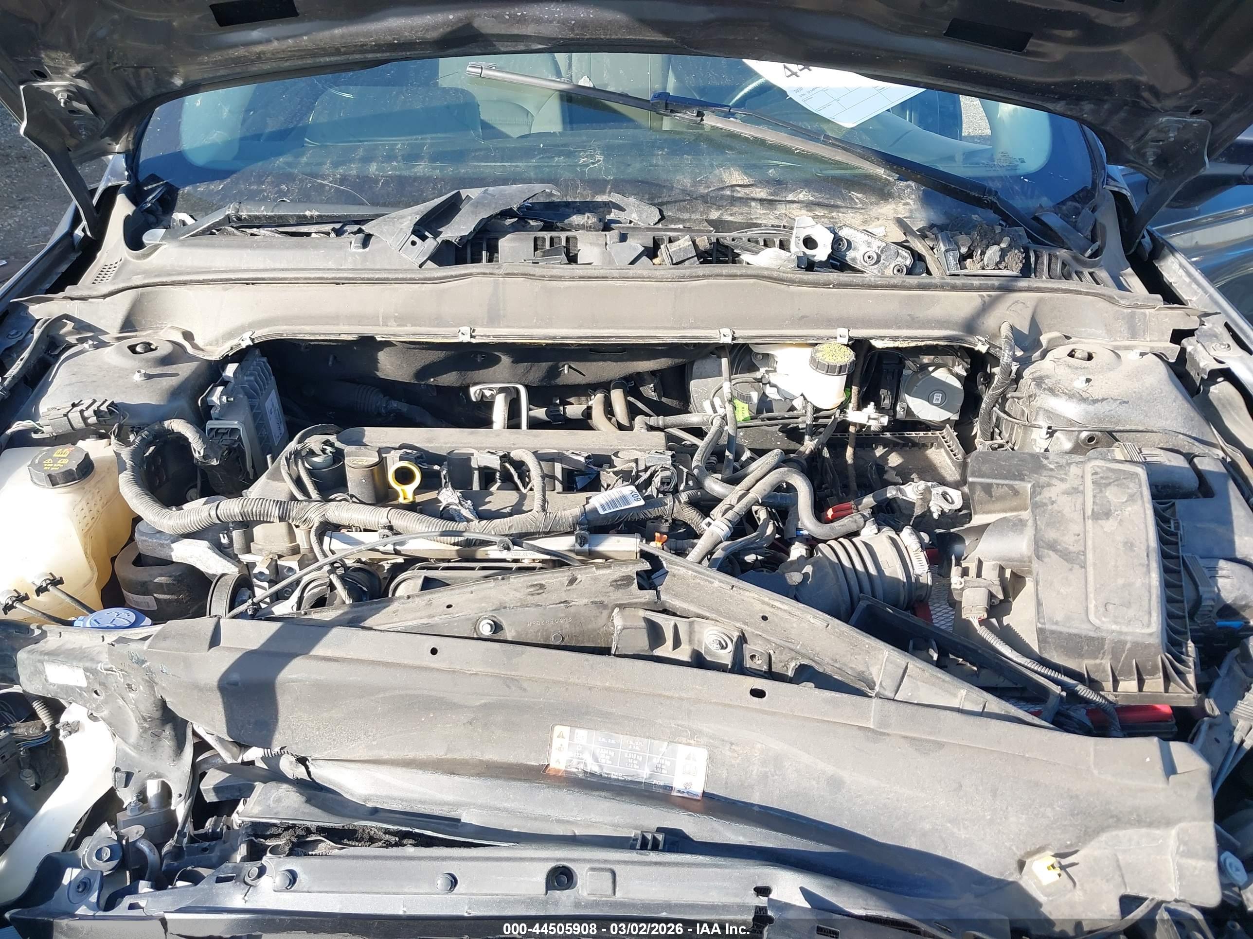 FORD FUSION image 10