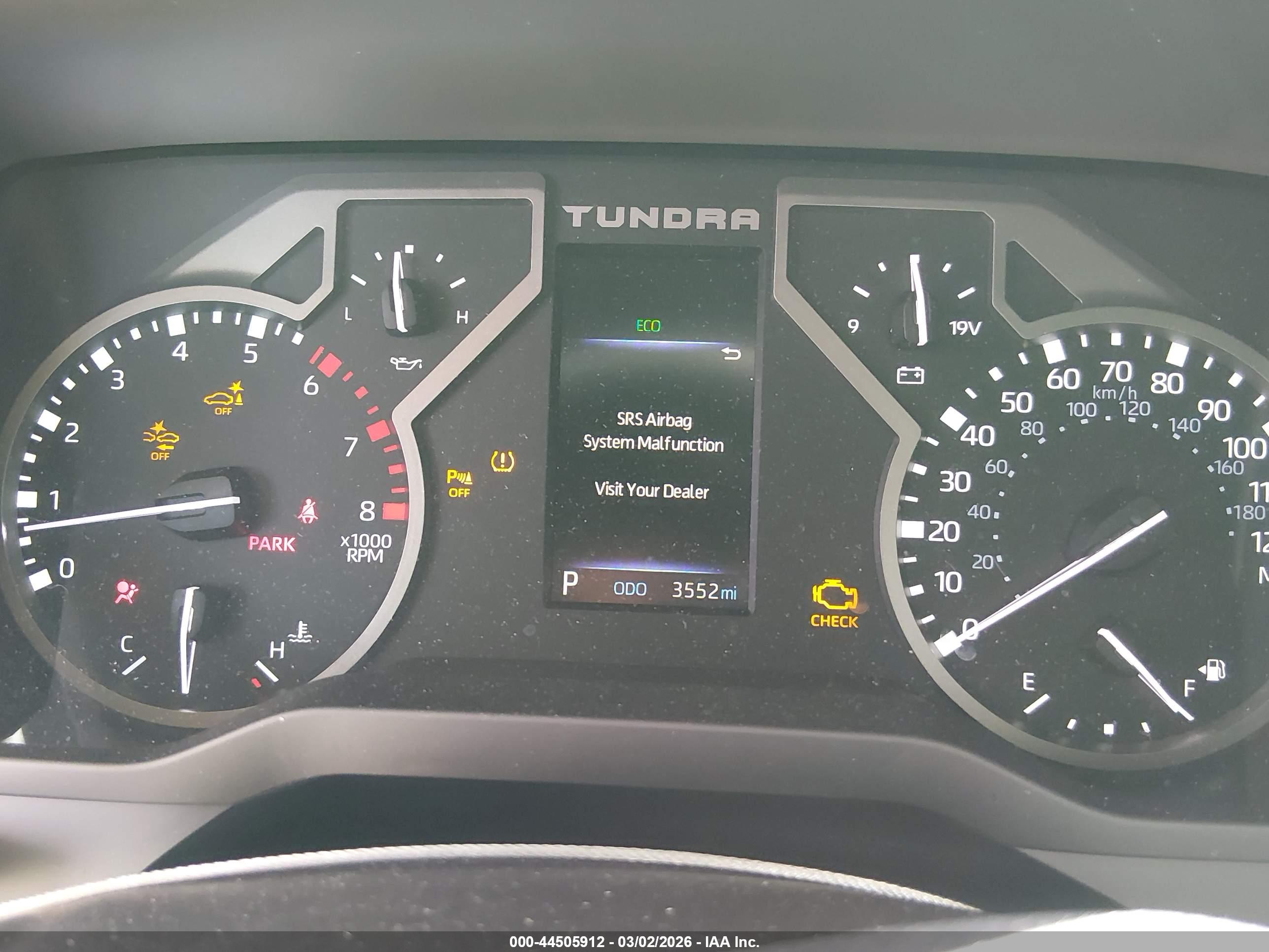 TOYOTA TUNDRA image 7