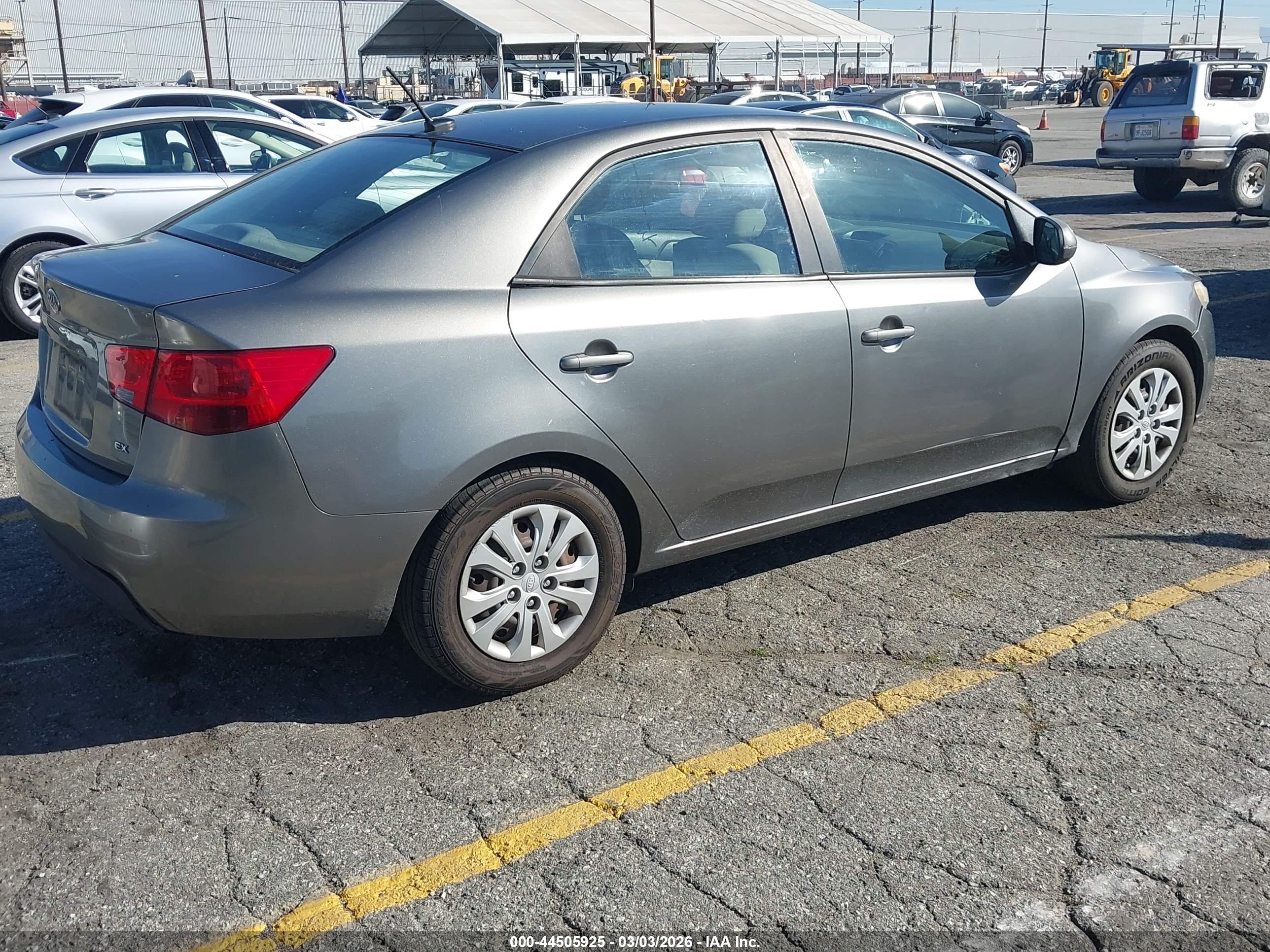 KIA FORTE image 4