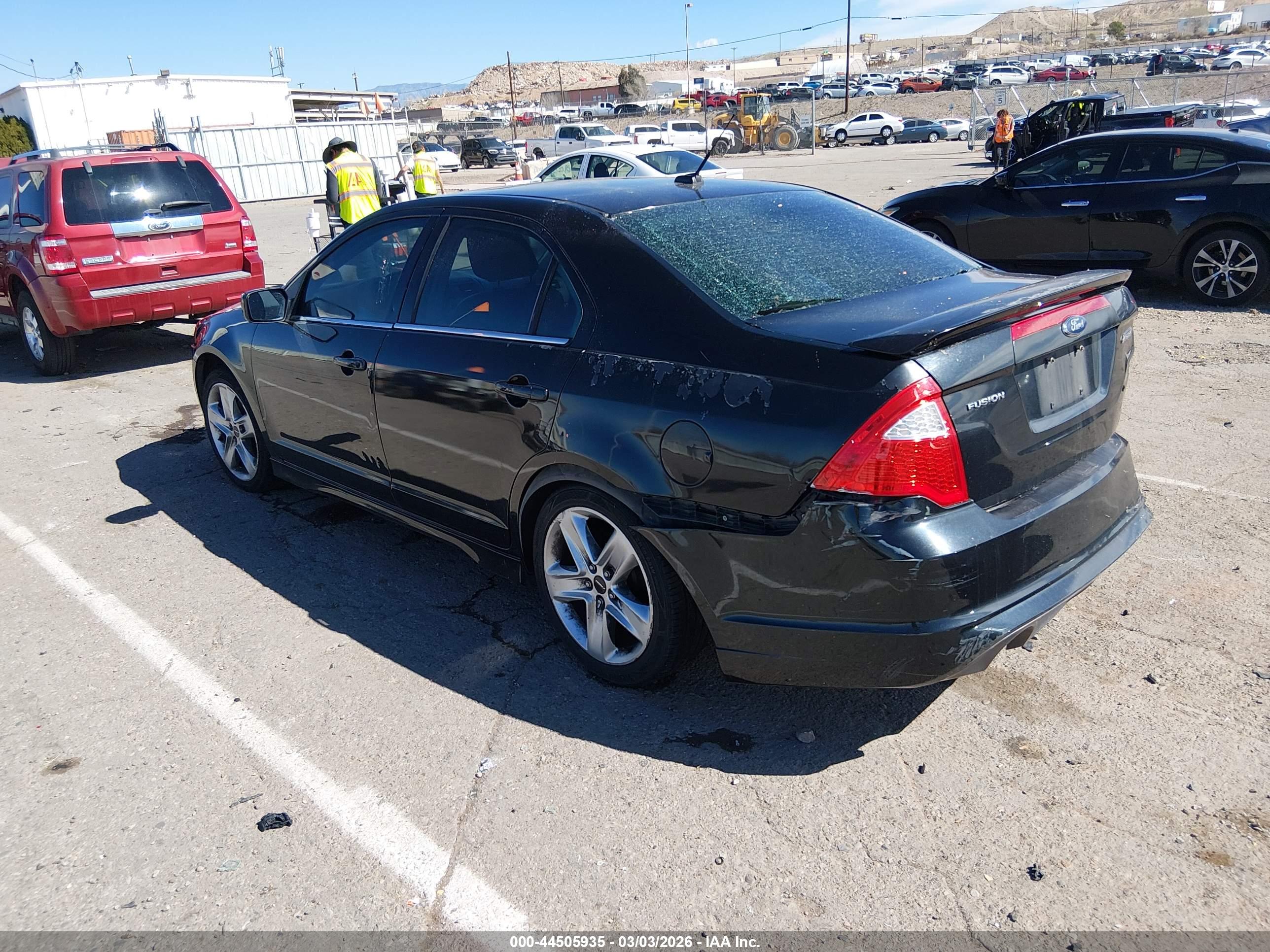 FORD FUSION image 3