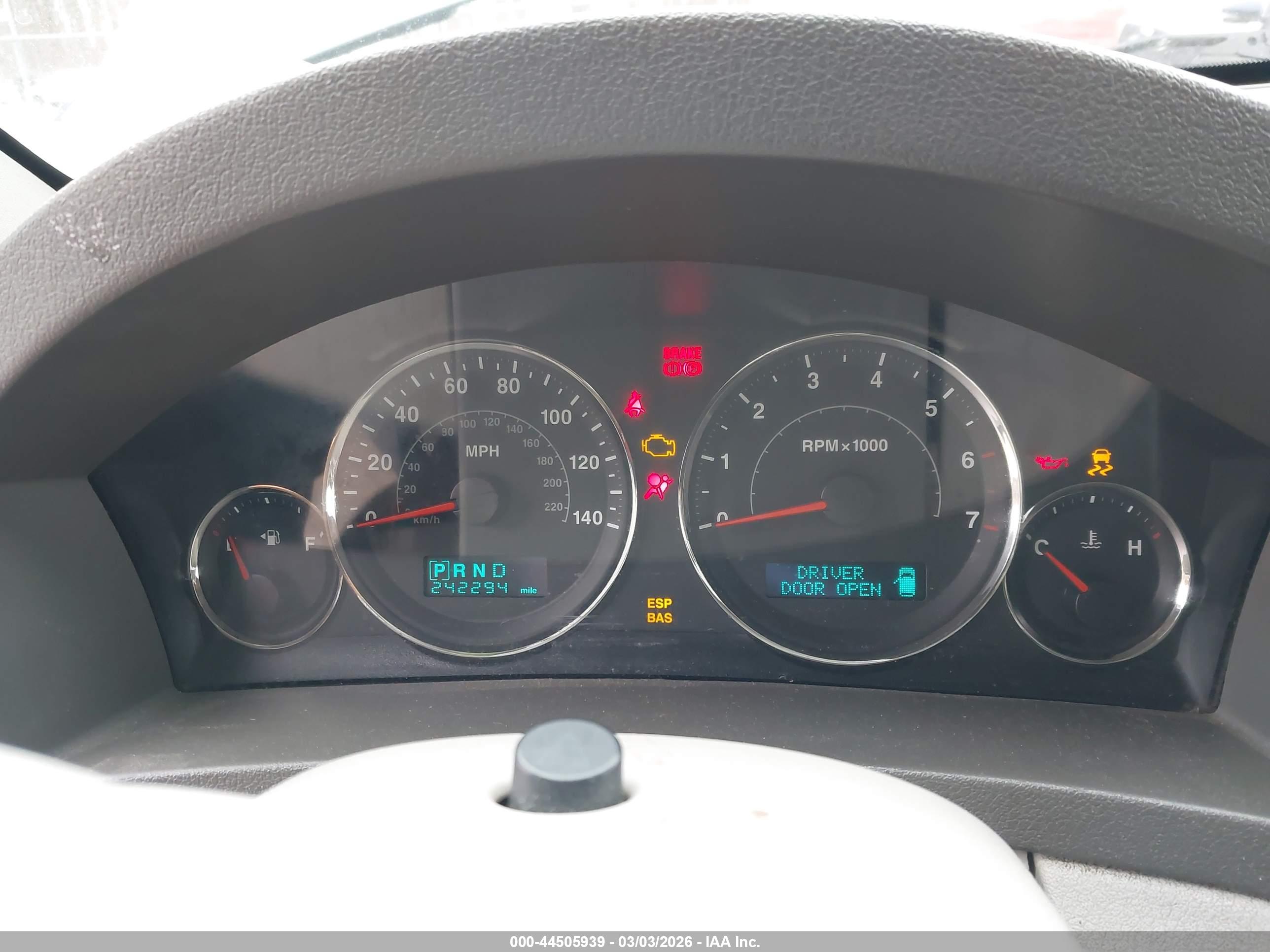 JEEP GRAND image 7