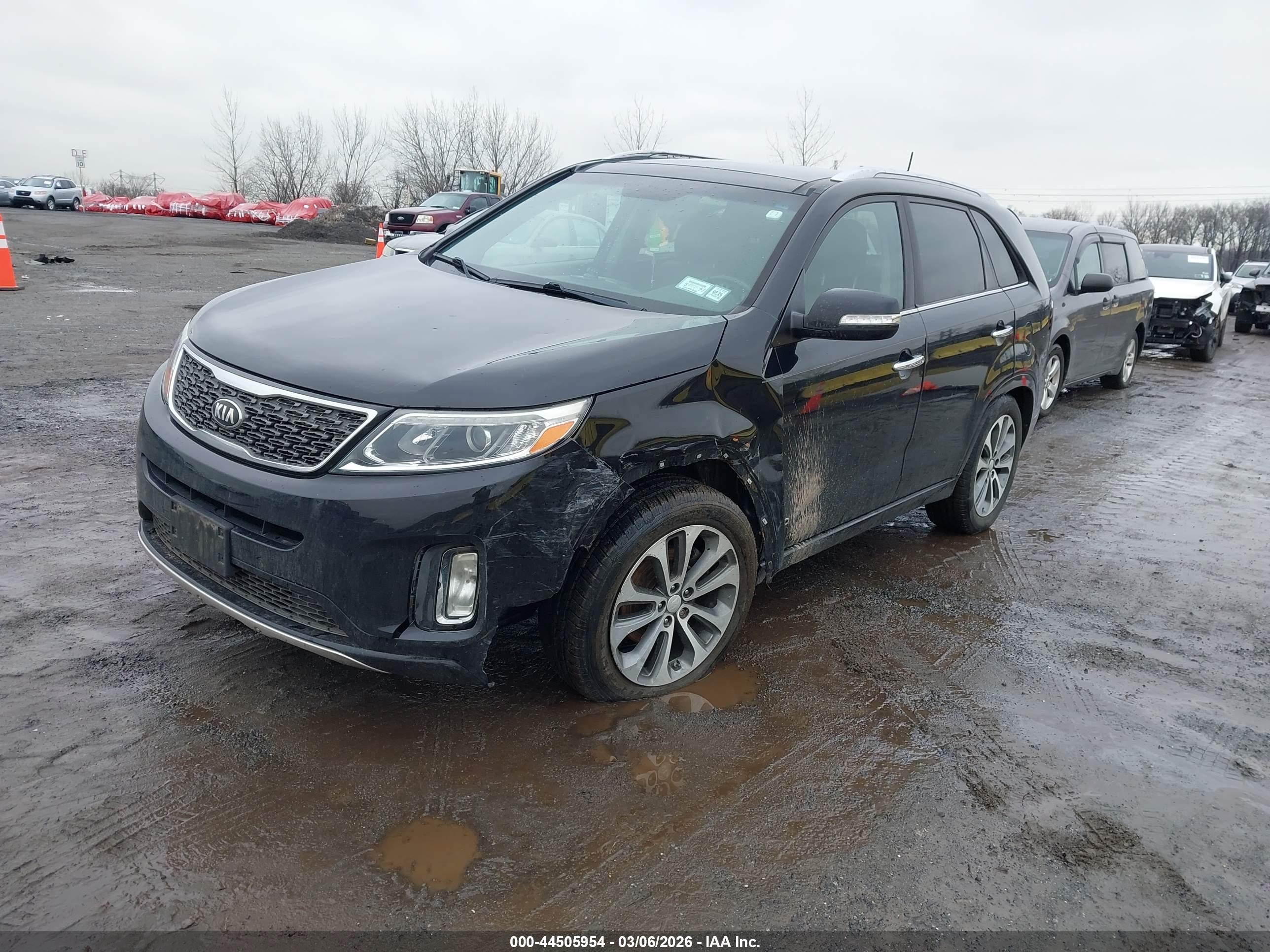 KIA SORENTO image 2