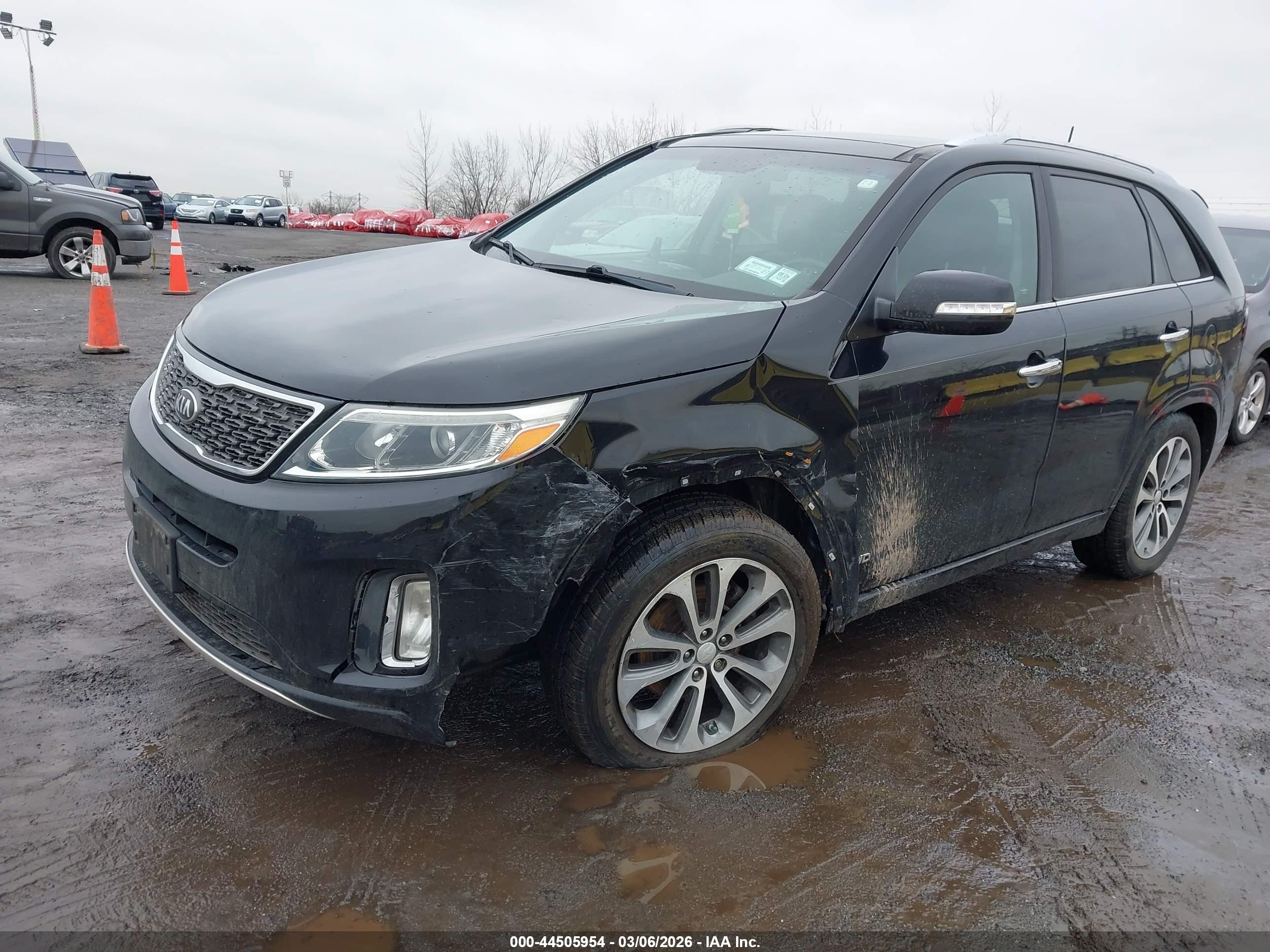 KIA SORENTO image 6