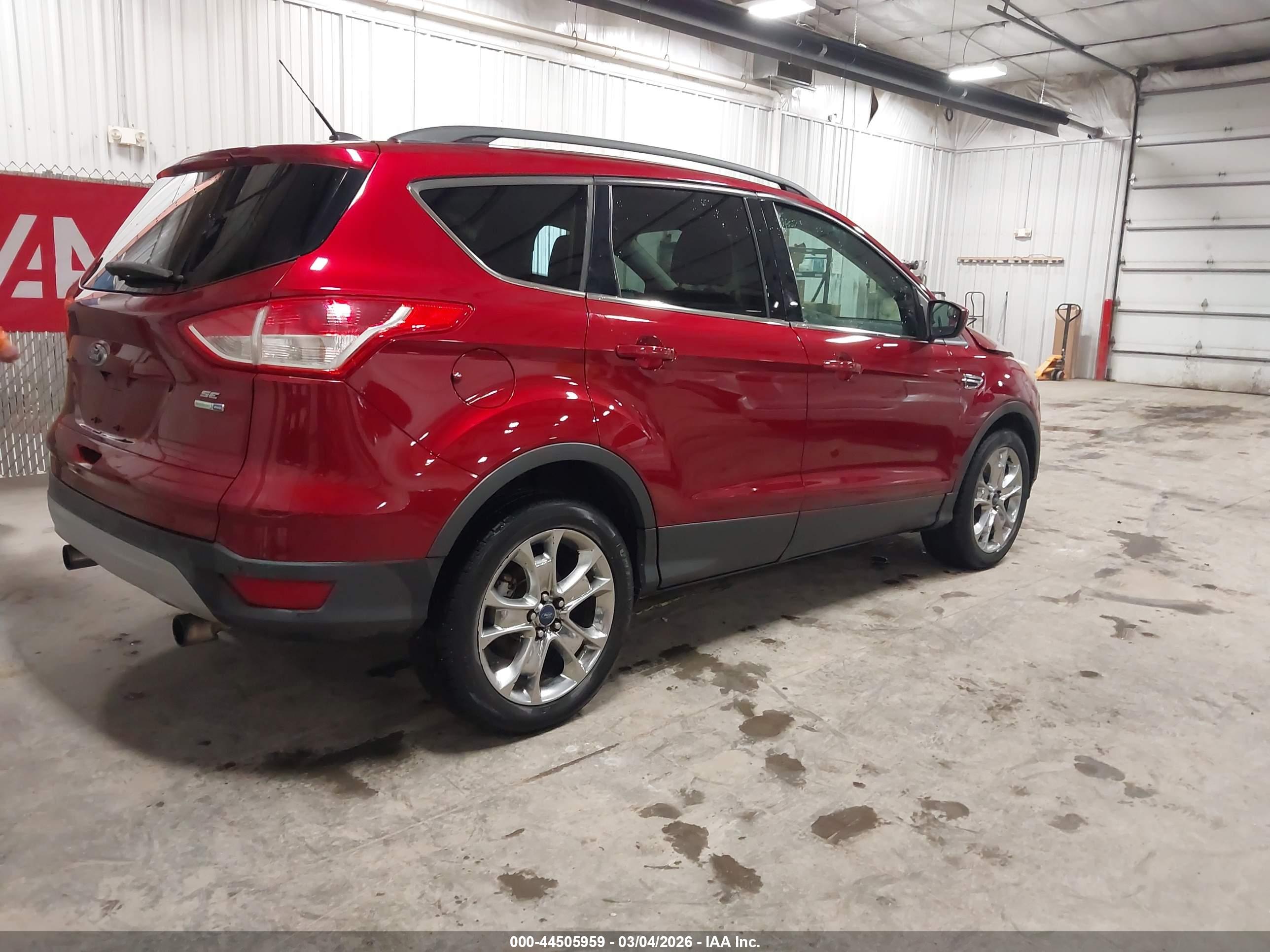 FORD ESCAPE image 4