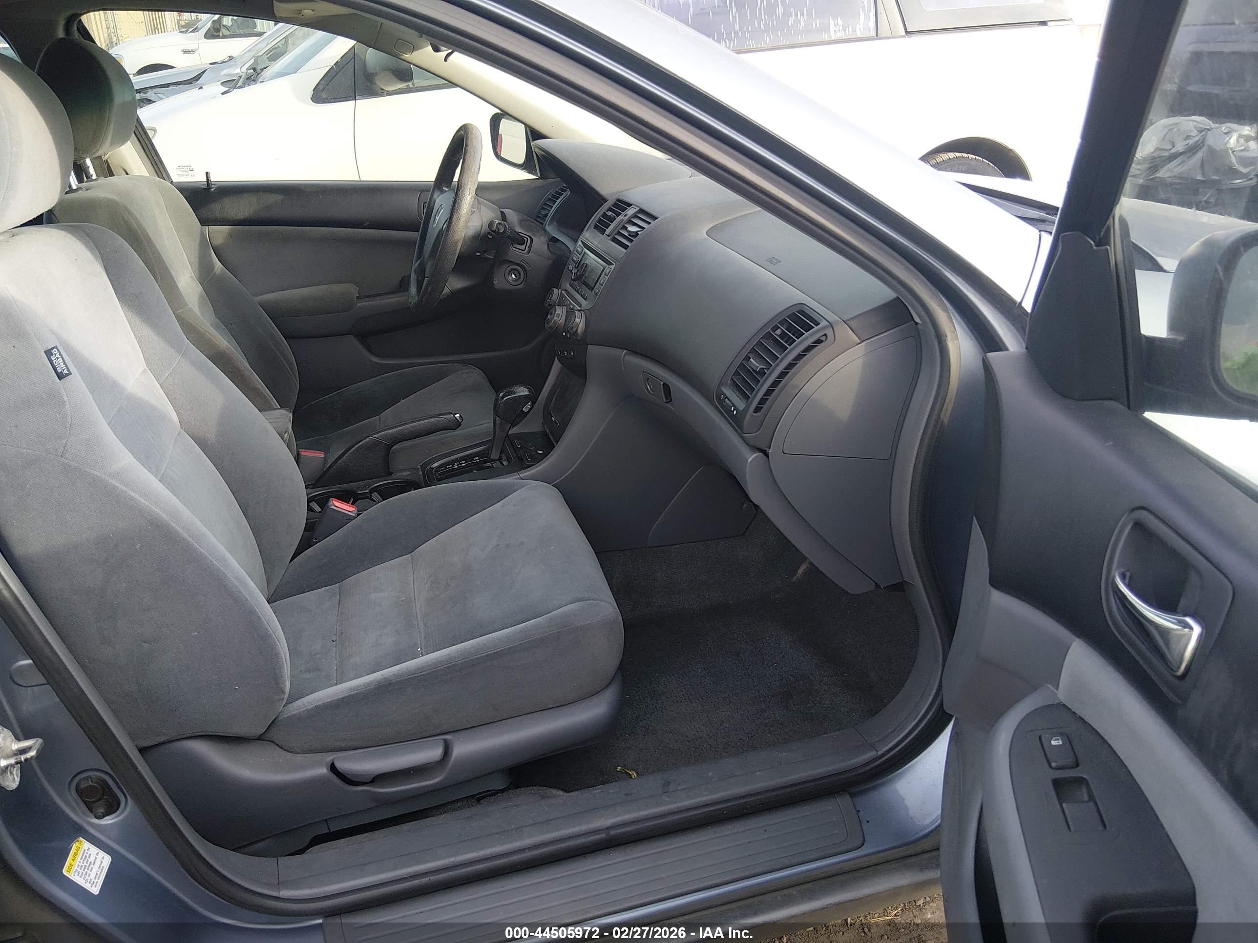 HONDA ACCORD image 5