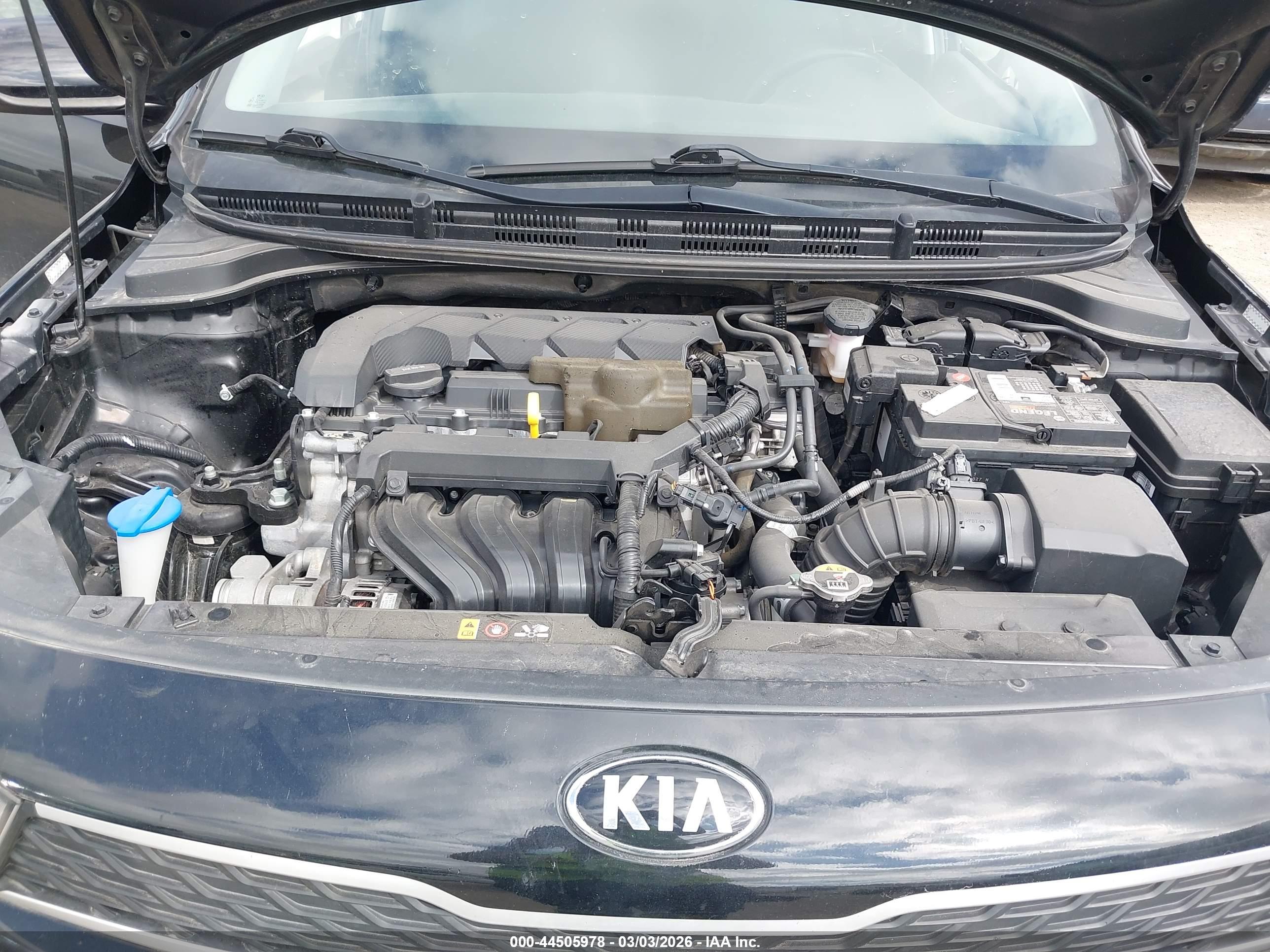 KIA RIO image 10