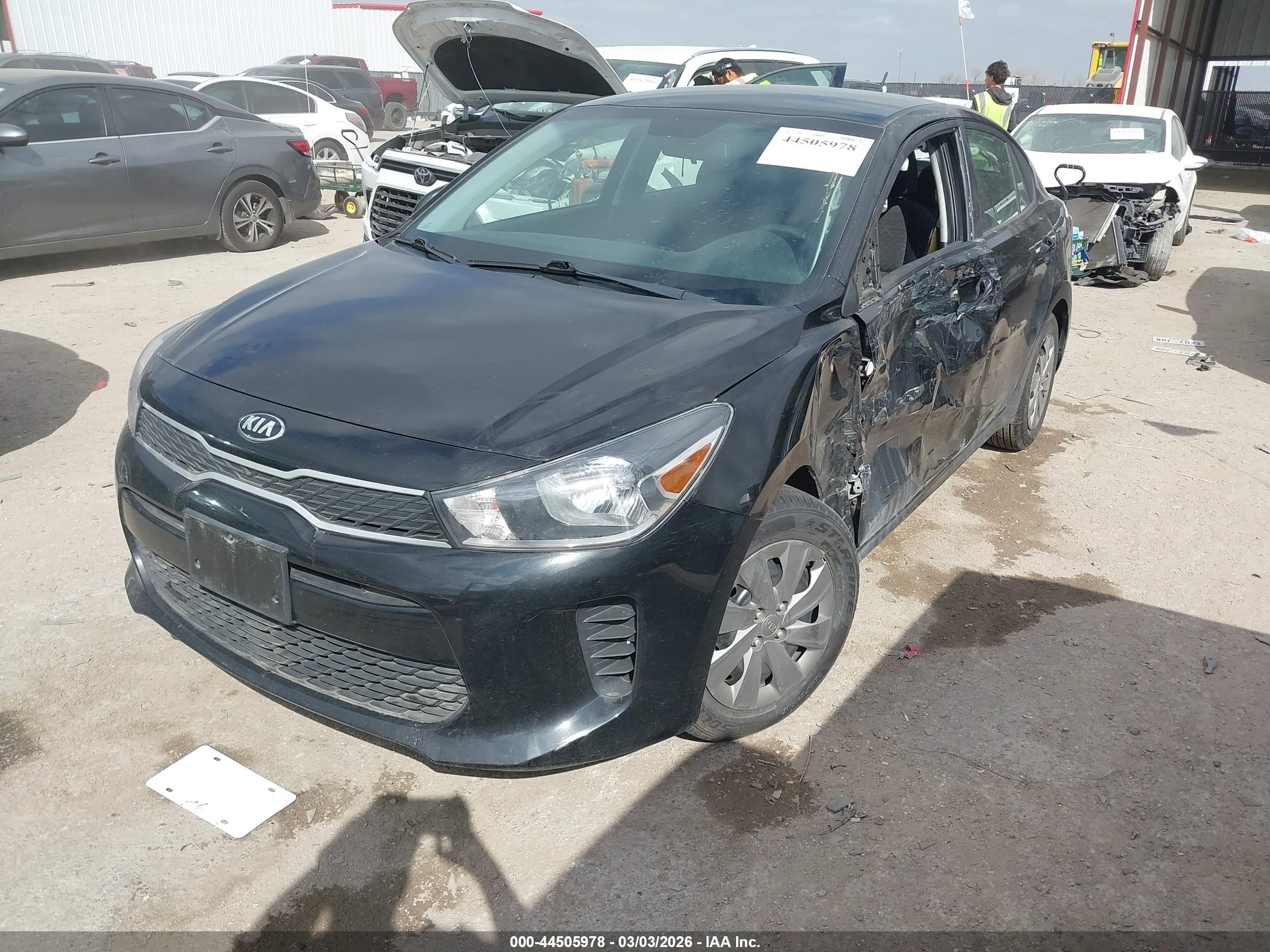 KIA RIO image 2