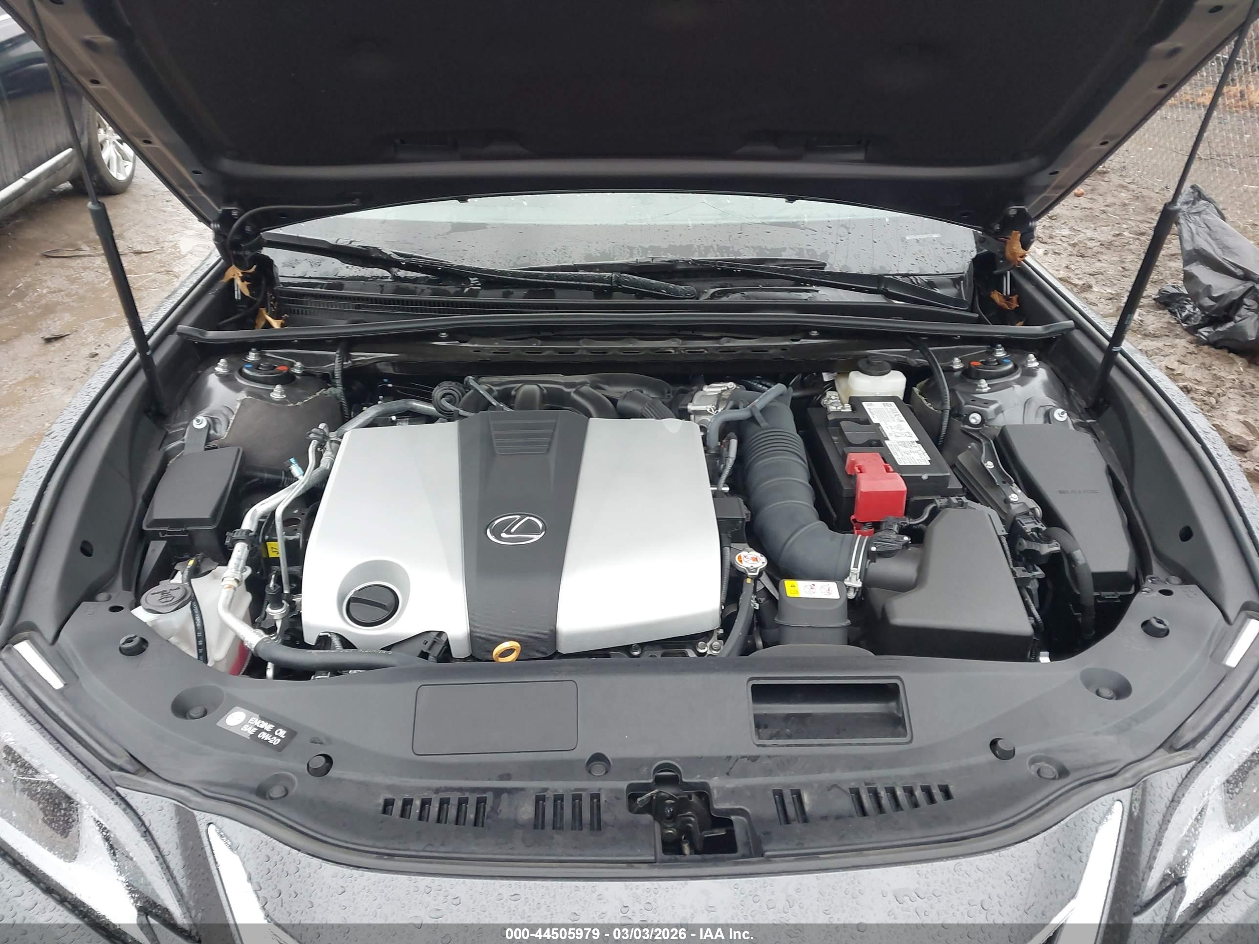 LEXUS ES image 10