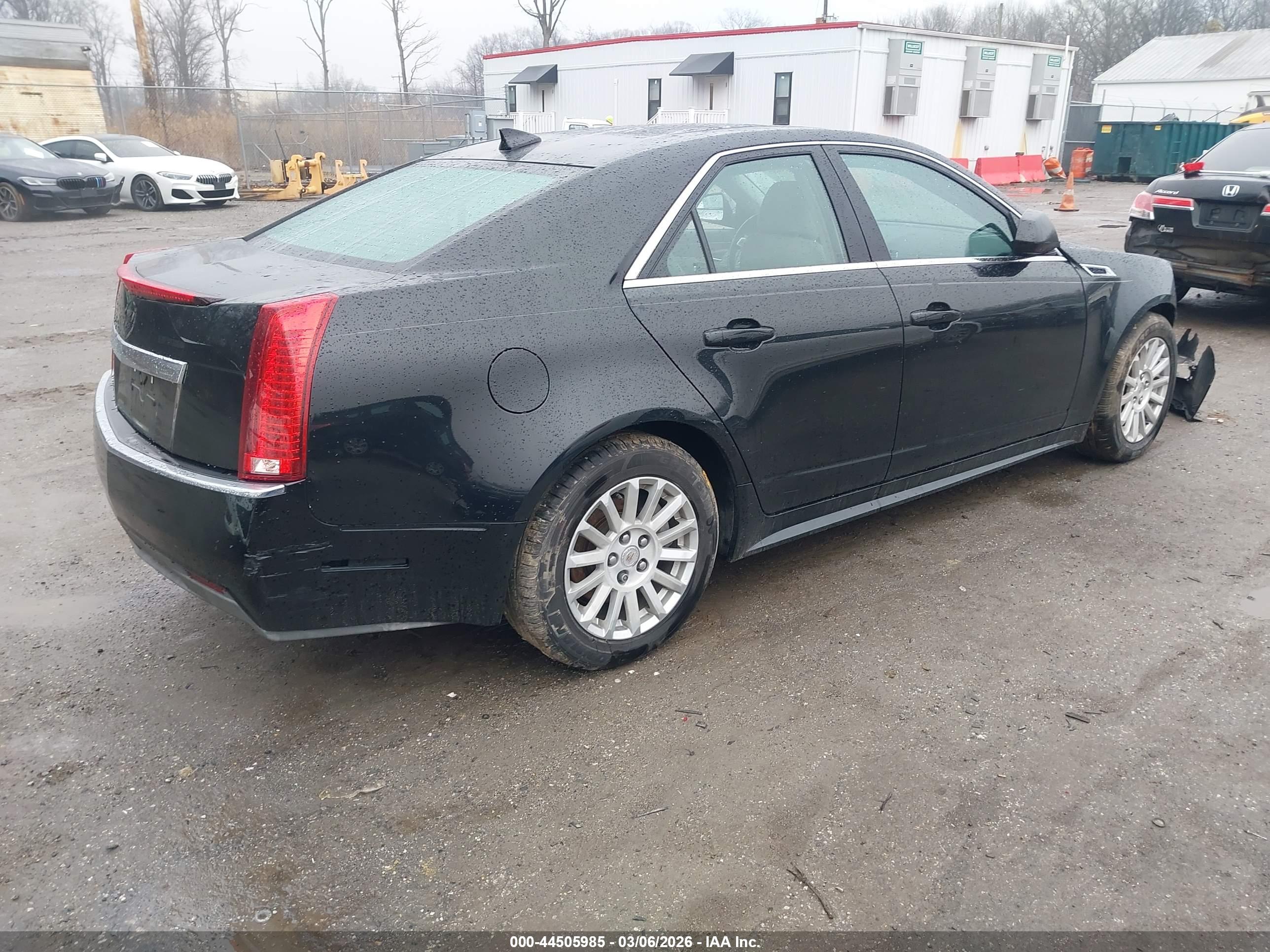 CADILLAC CTS image 4