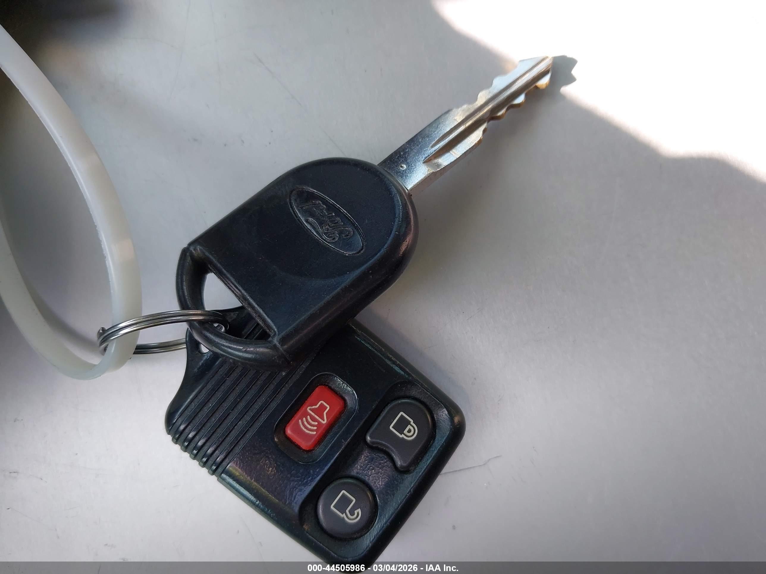 FORD ESCAPE image 11