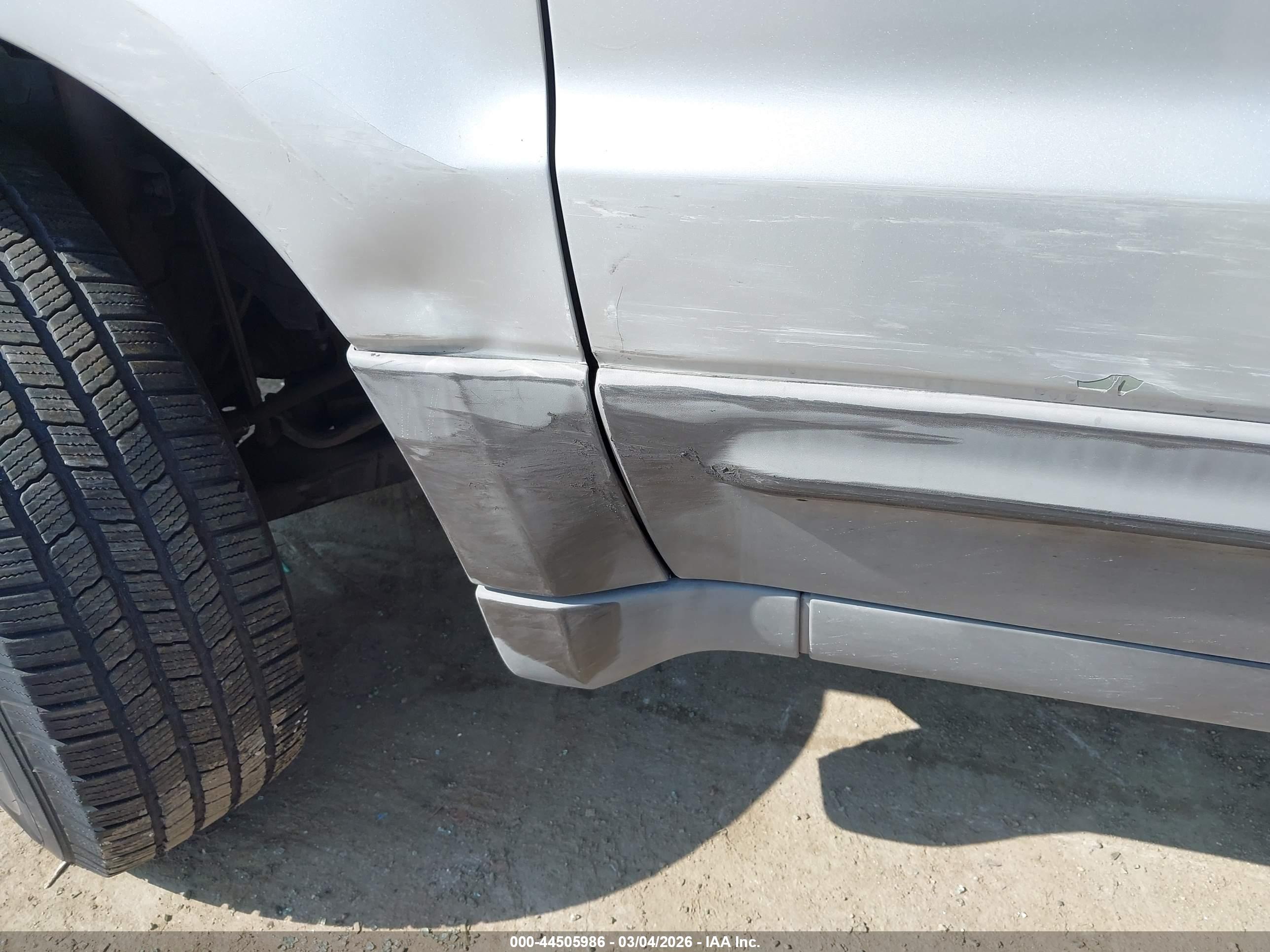FORD ESCAPE image 6