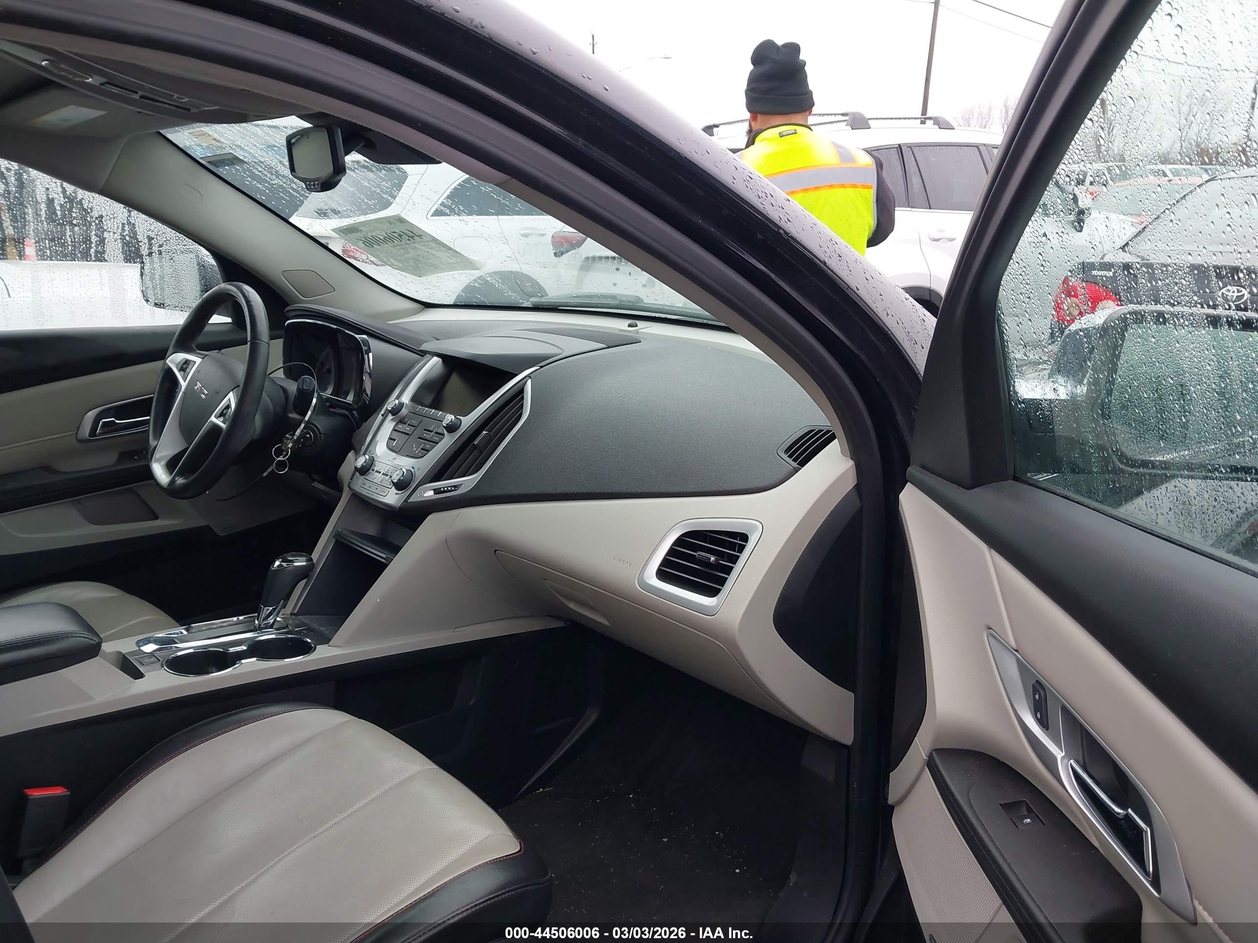 GMC TERRAIN image 5