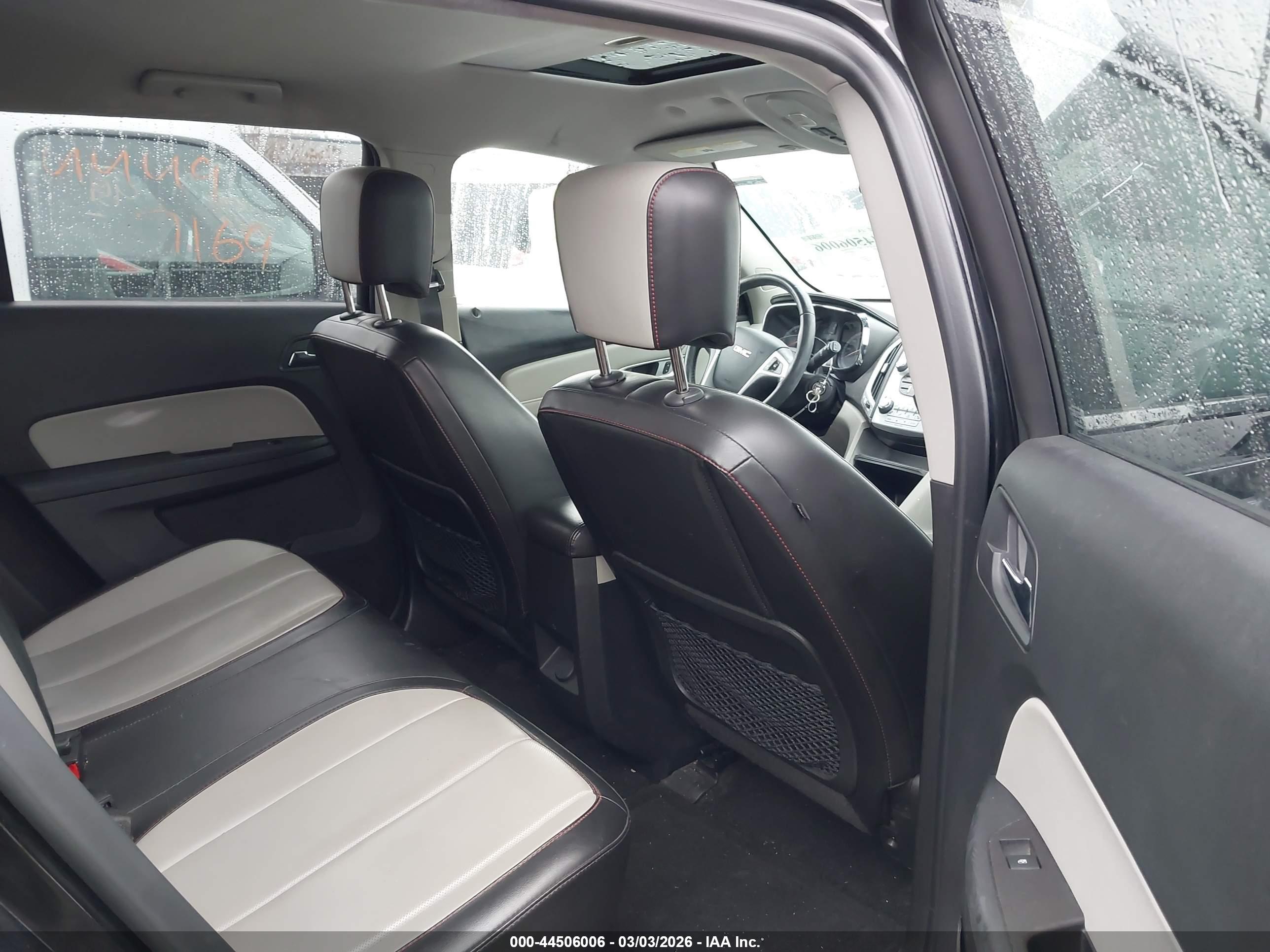 GMC TERRAIN image 8