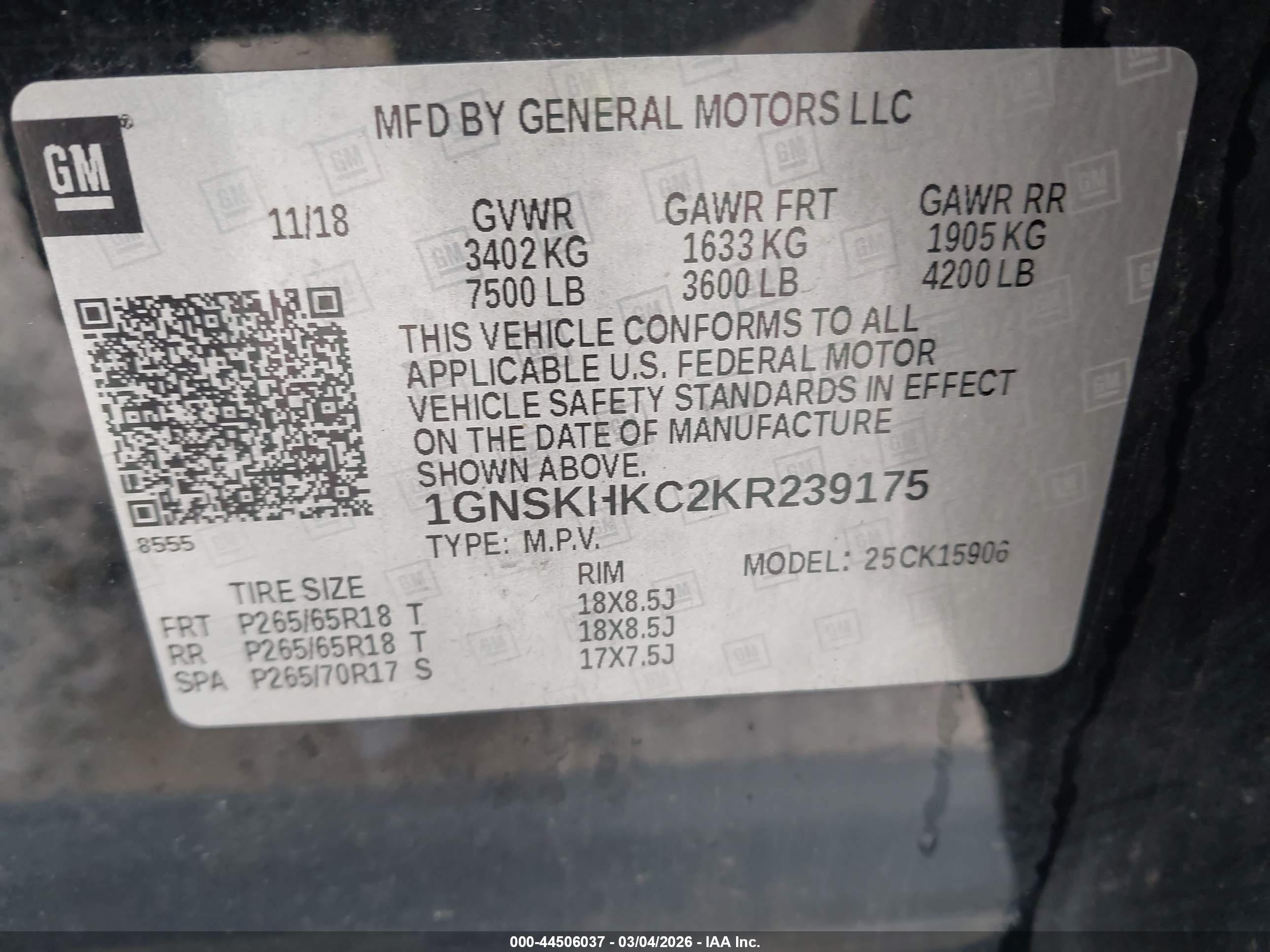 CHEVROLET SUBURBAN image 9