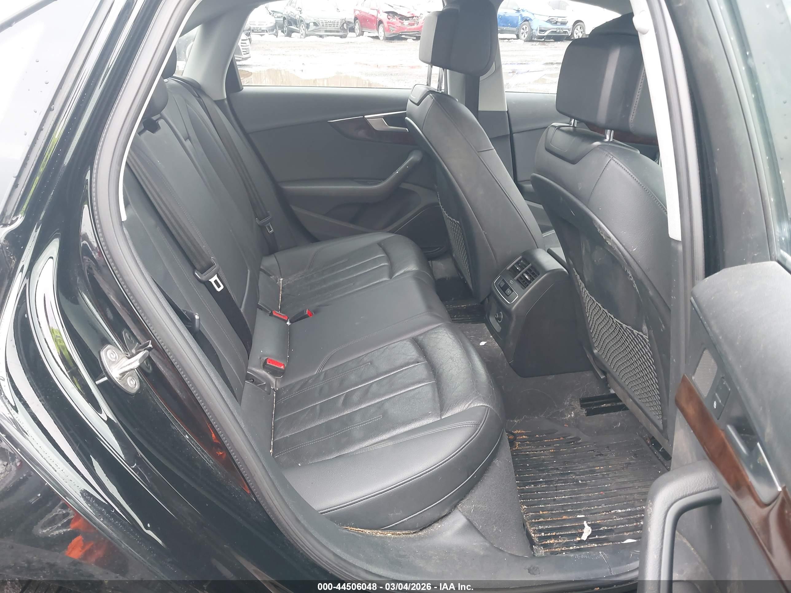 AUDI A4 image 8