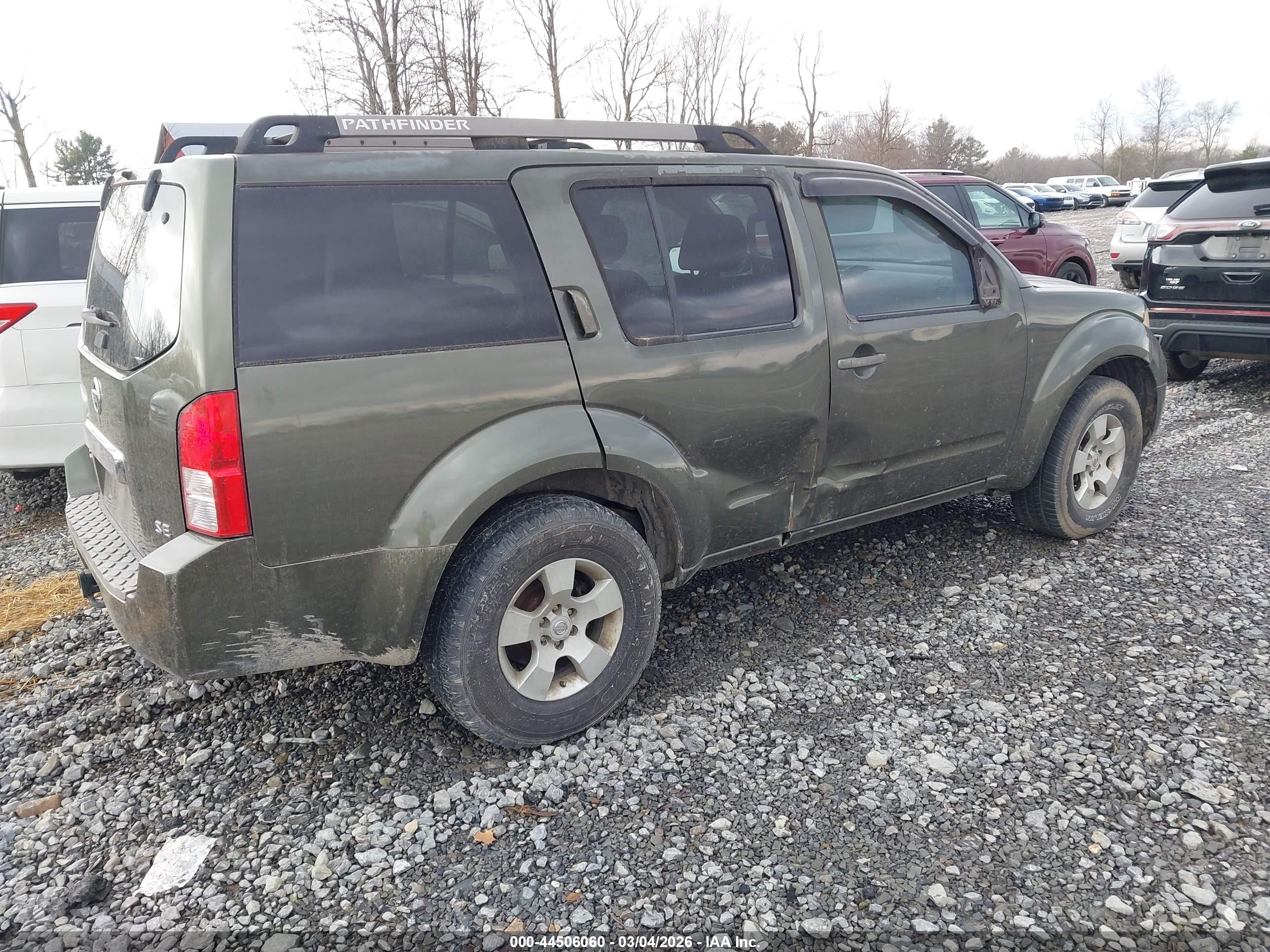 NISSAN PATHFINDER image 4