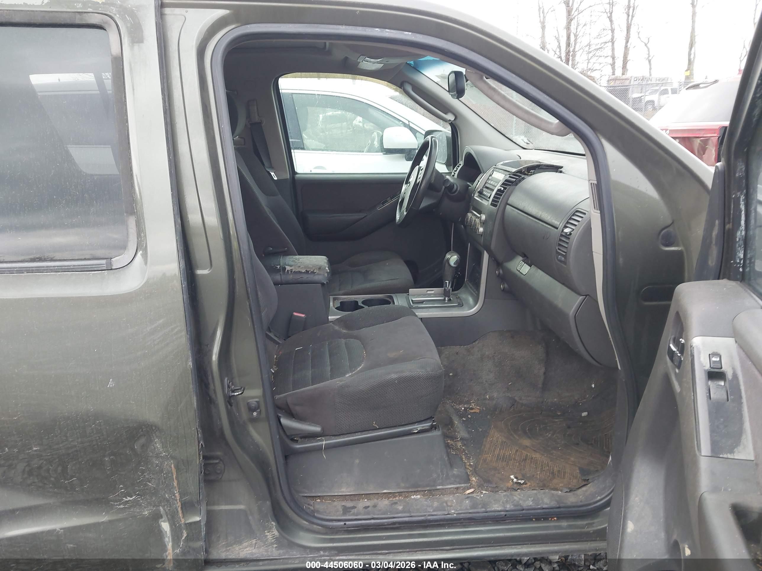 NISSAN PATHFINDER image 5