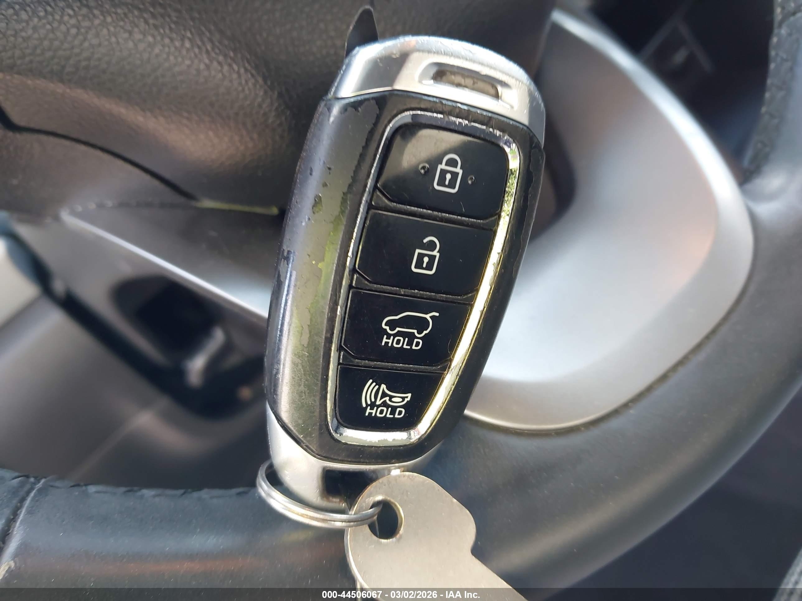 HYUNDAI KONA image 11