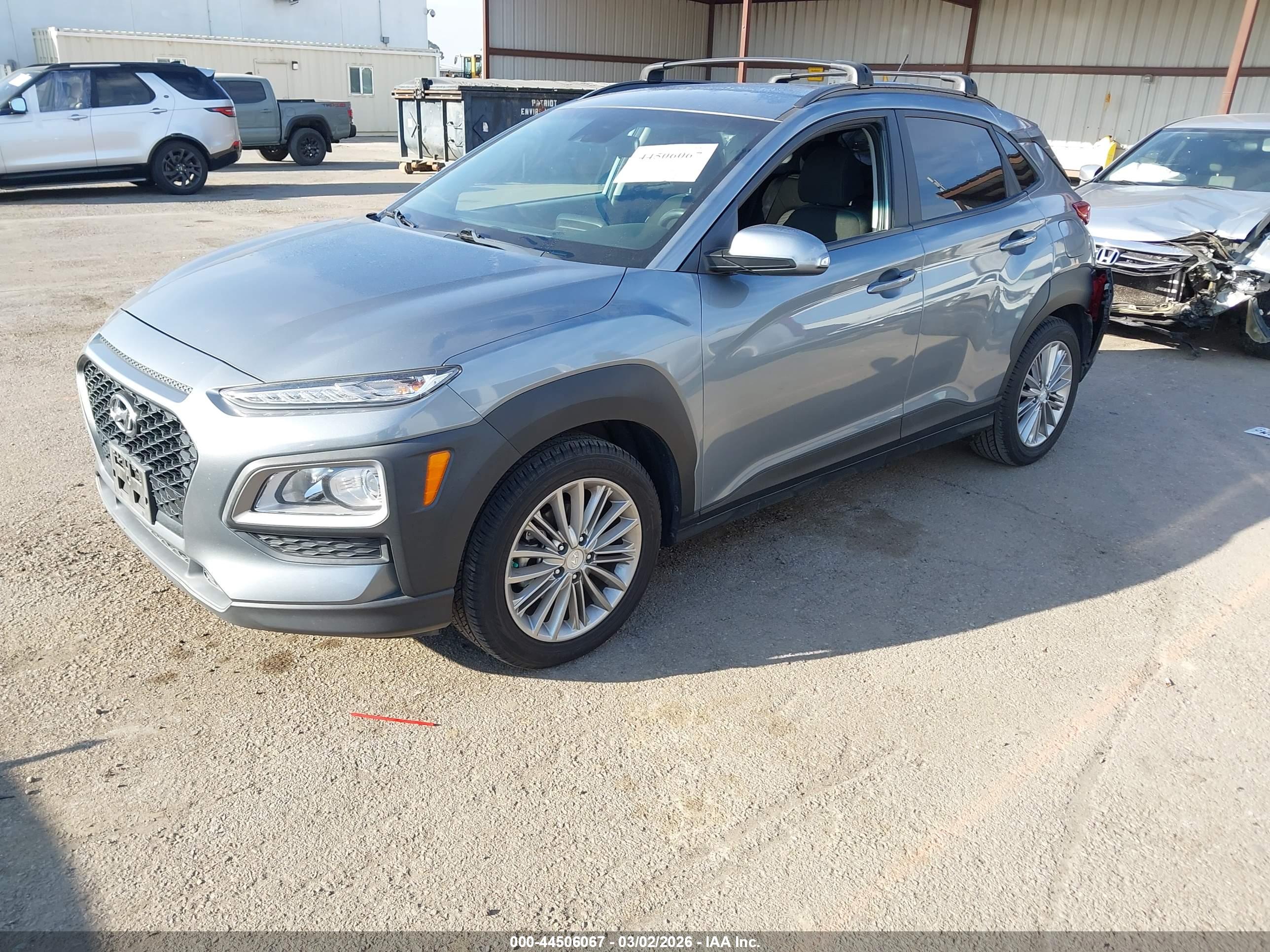 HYUNDAI KONA image 2