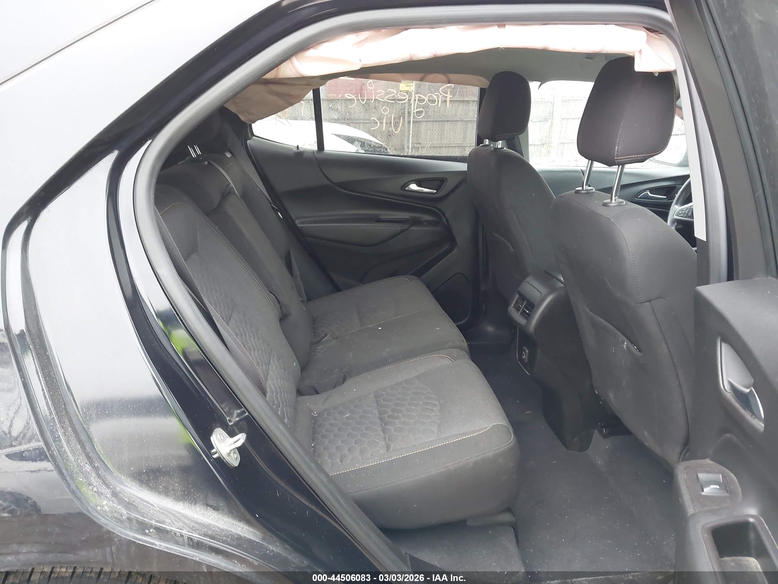 CHEVROLET EQUINOX image 8