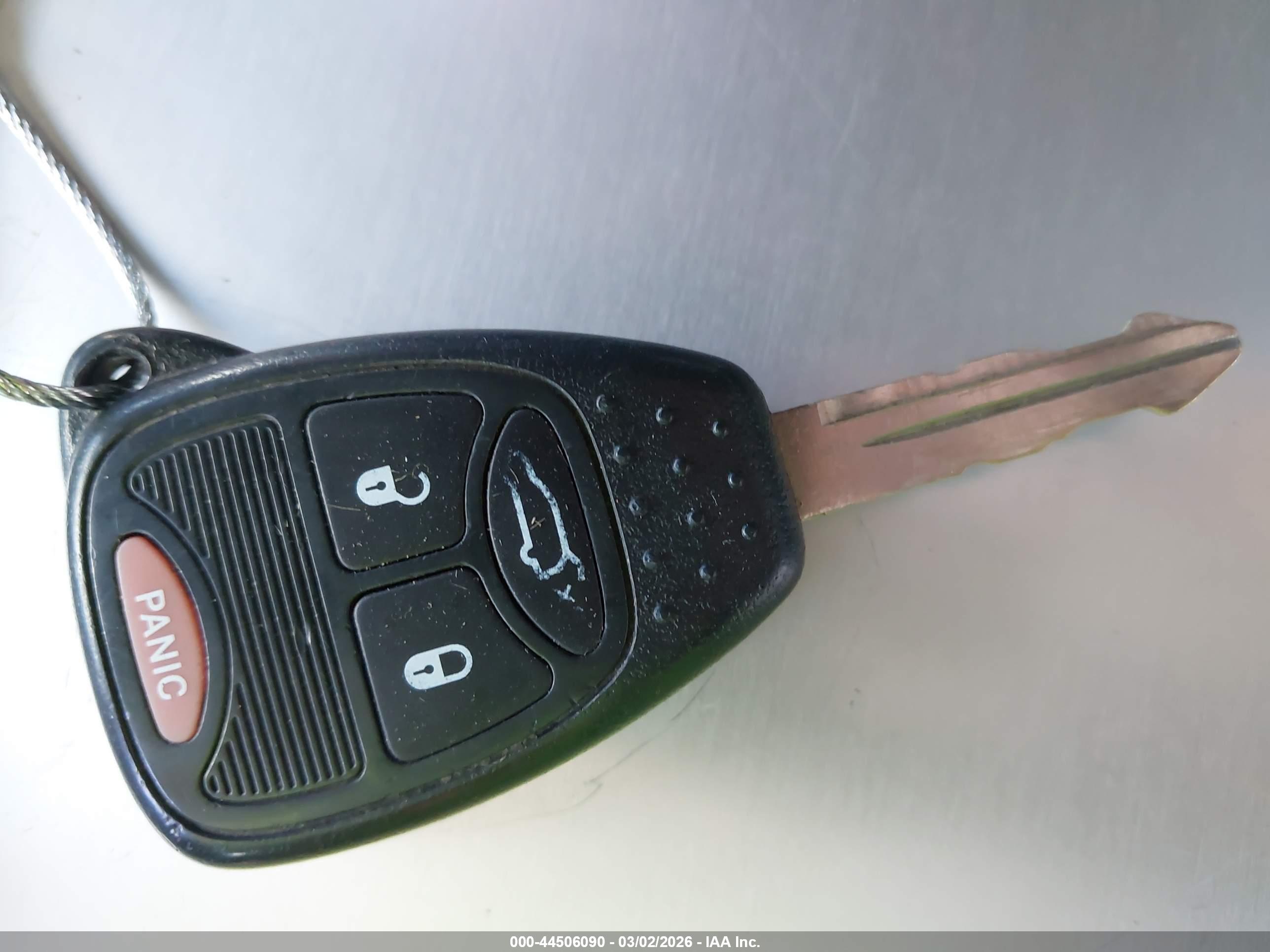 CHRYSLER 300 image 11