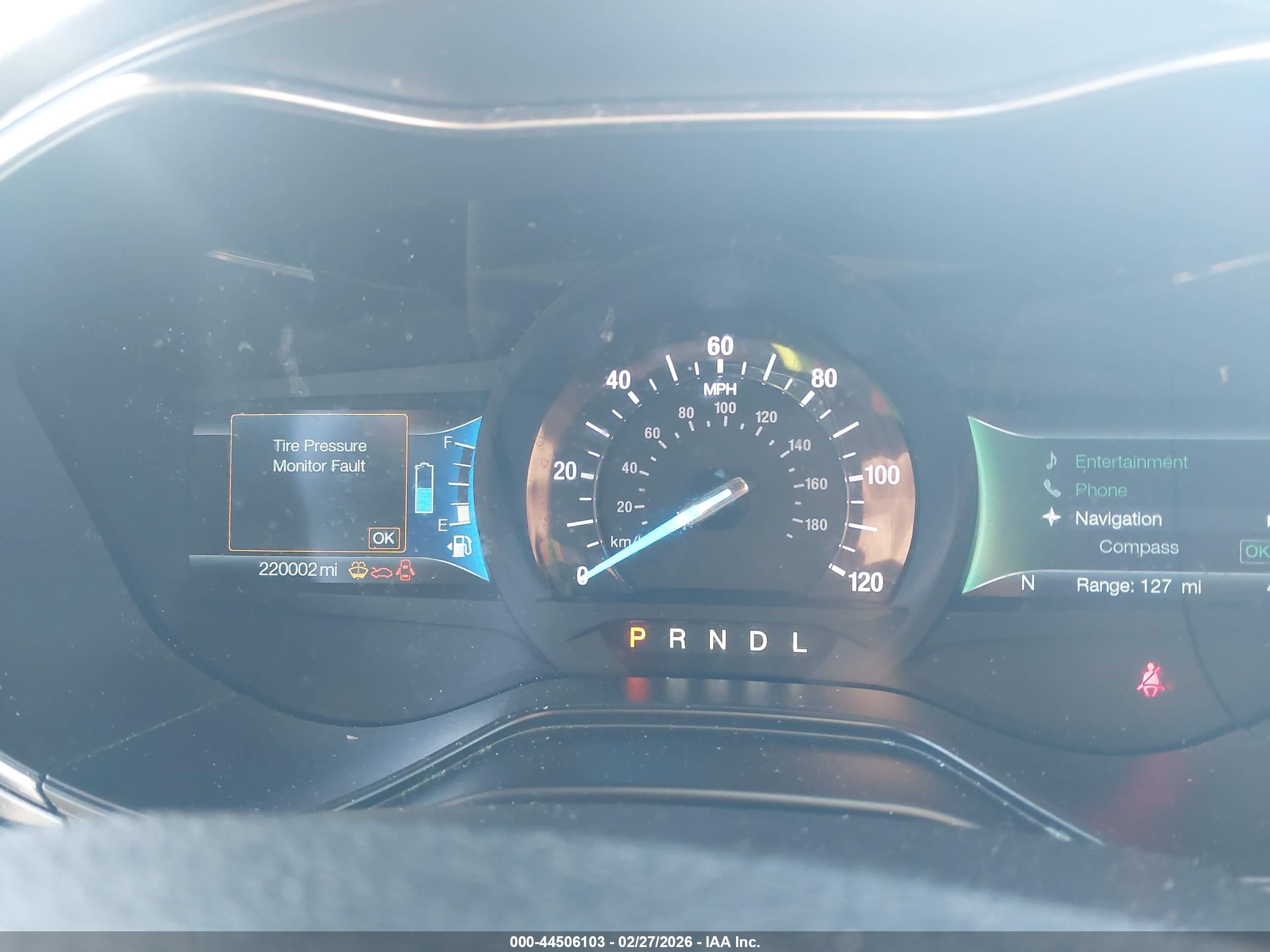 FORD FUSION image 7