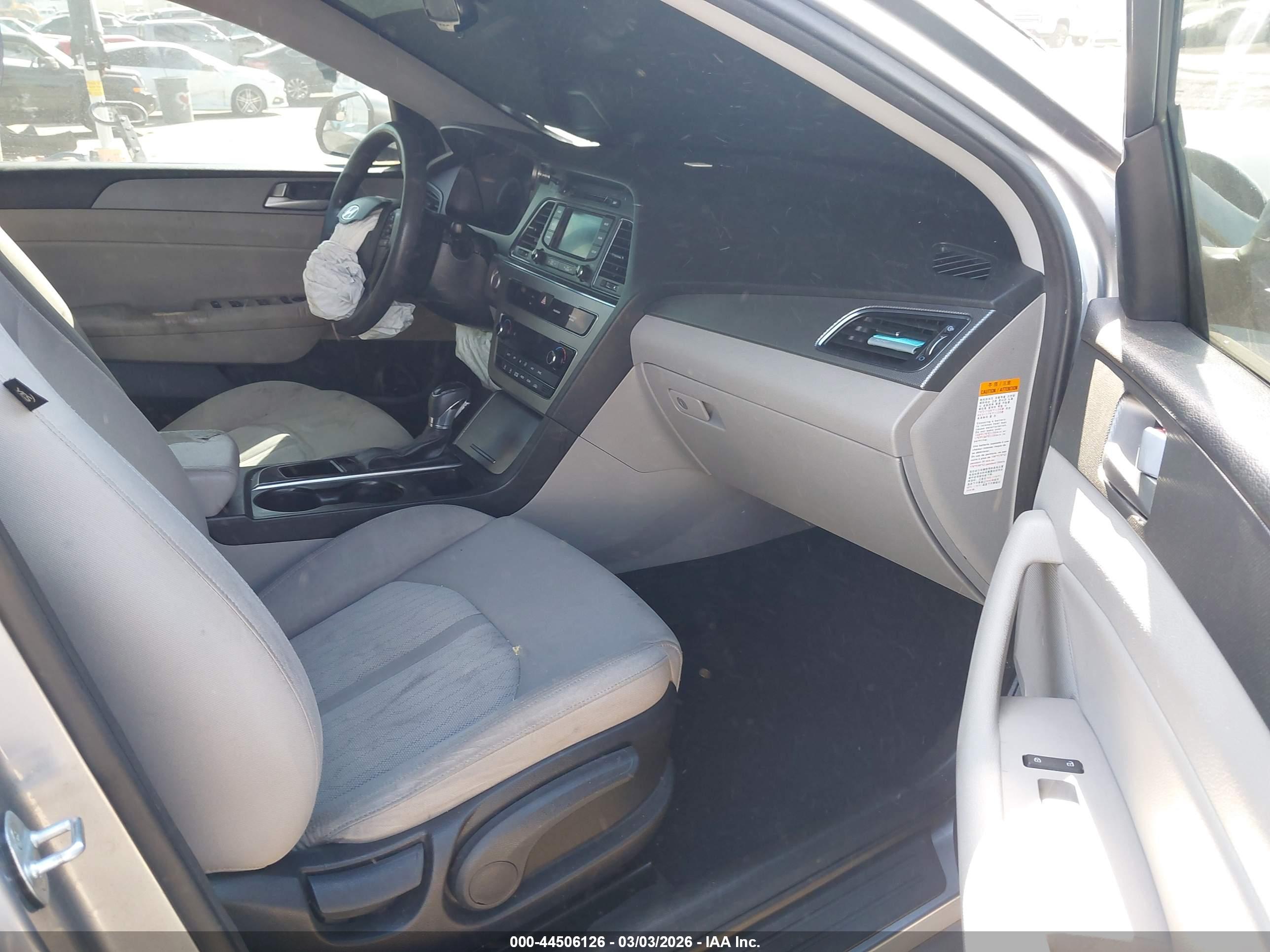 HYUNDAI SONATA image 5