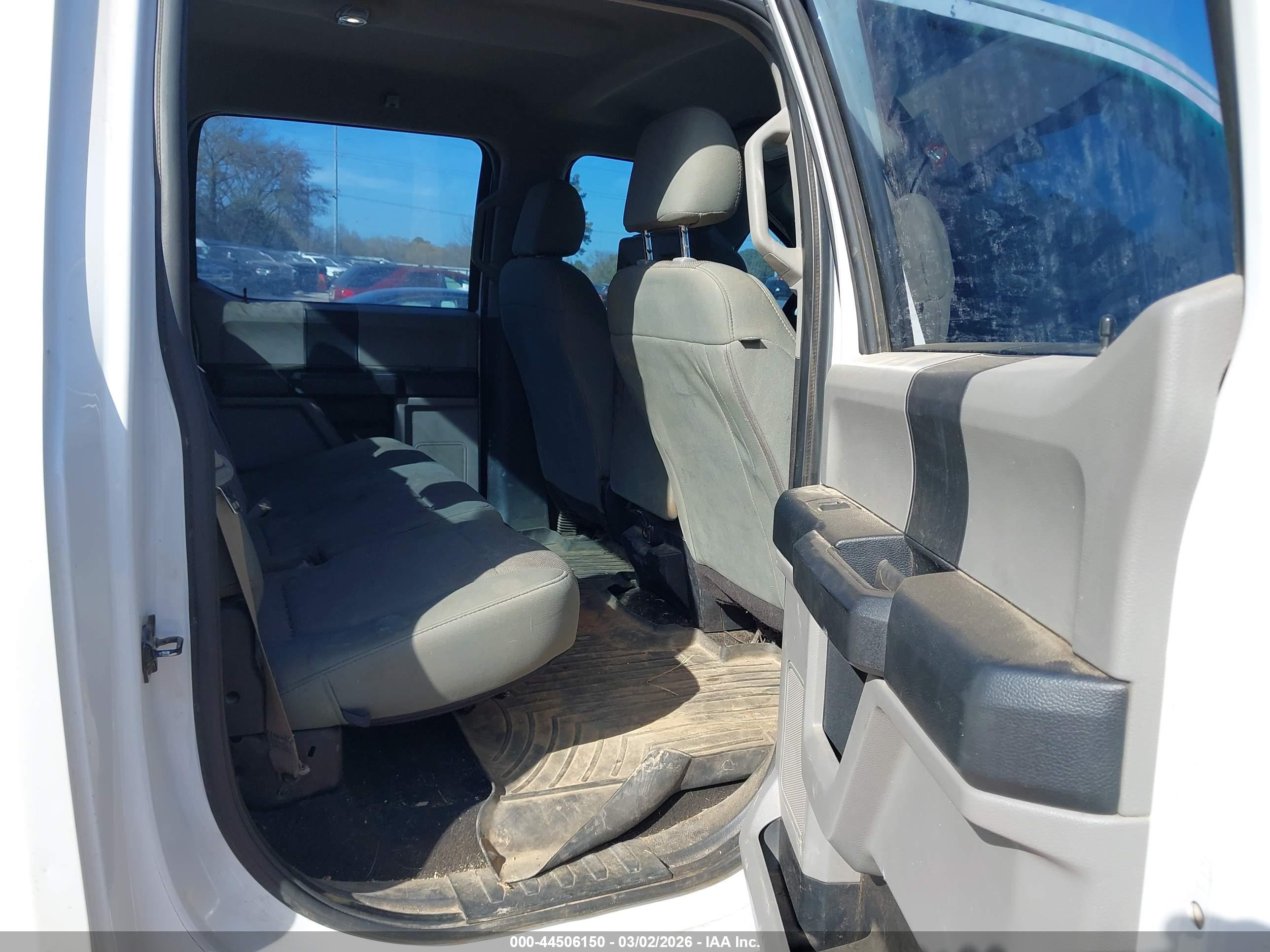 FORD F-250 image 8