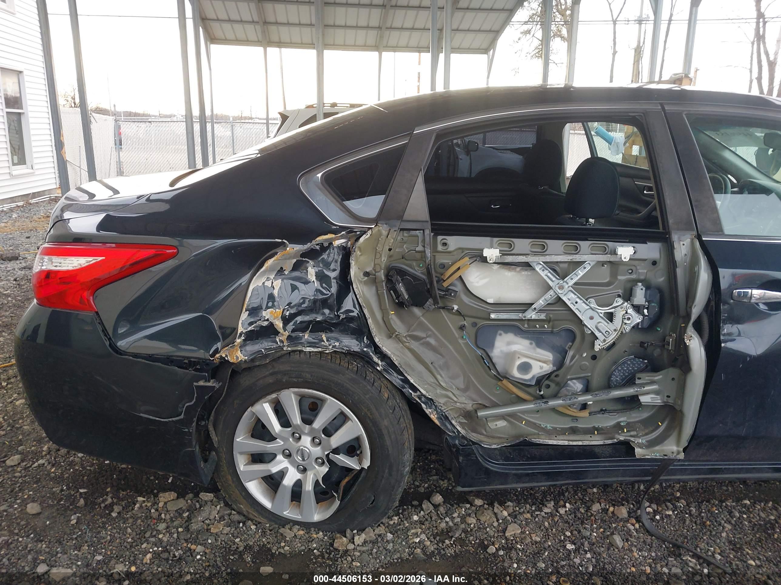 NISSAN ALTIMA image 6
