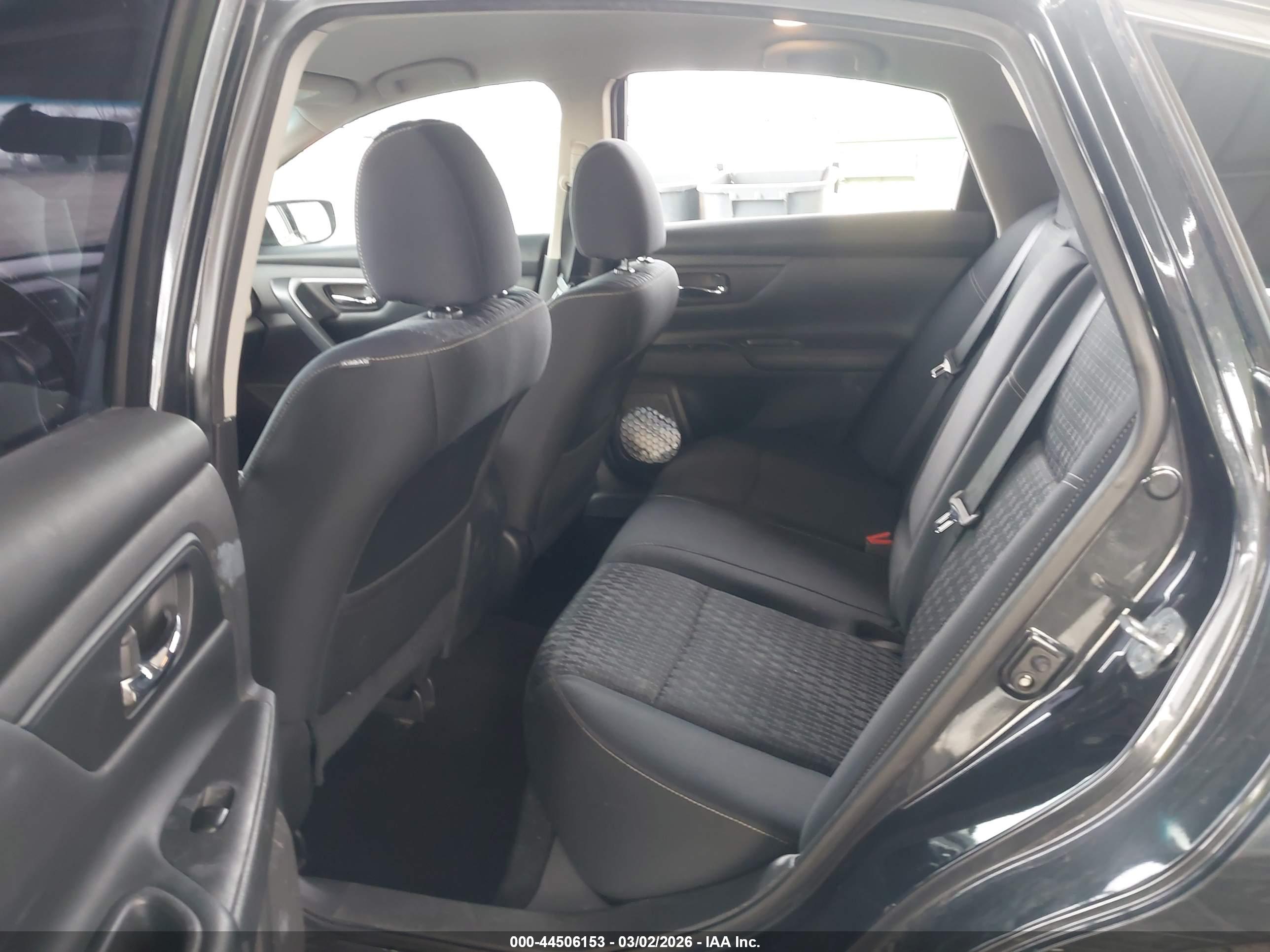 NISSAN ALTIMA image 8