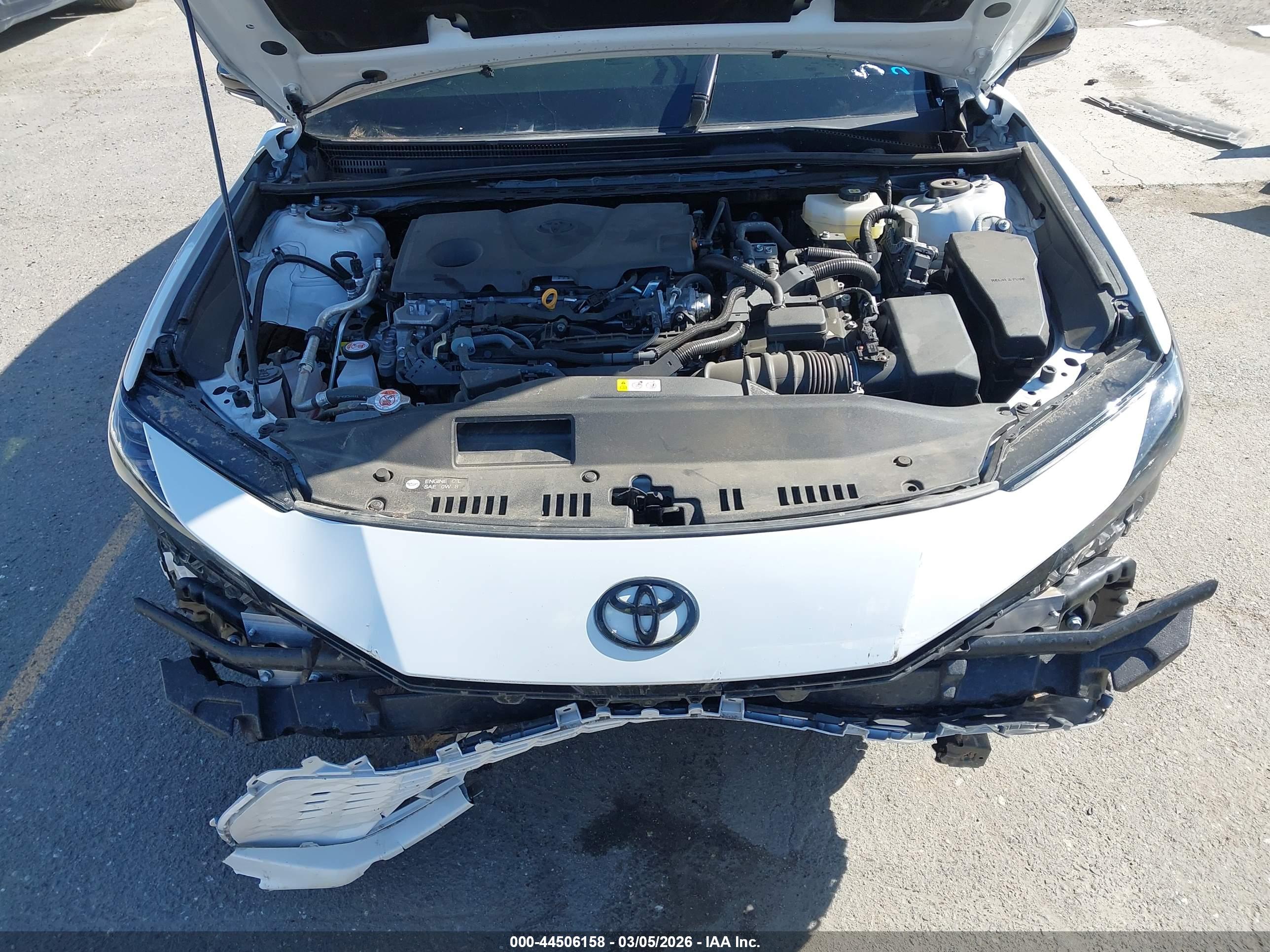 TOYOTA CAMRY image 10