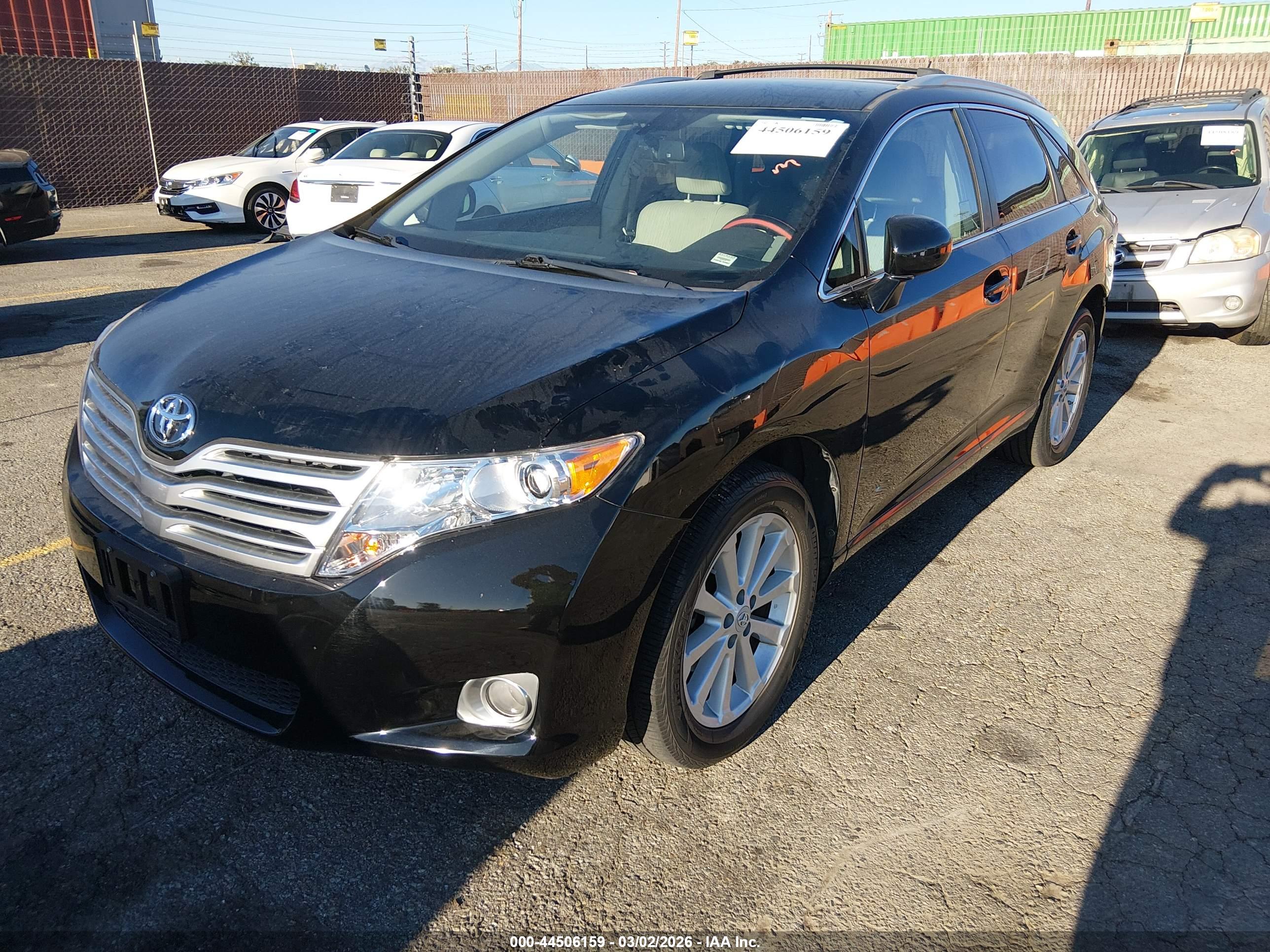 TOYOTA VENZA image 2